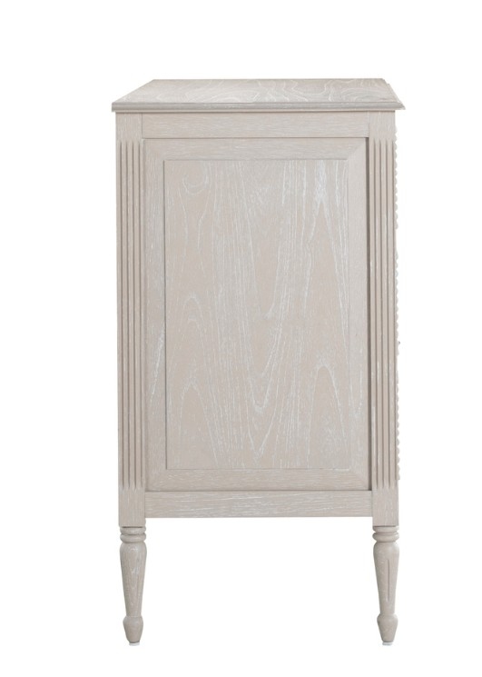 CAROLINE CHEST