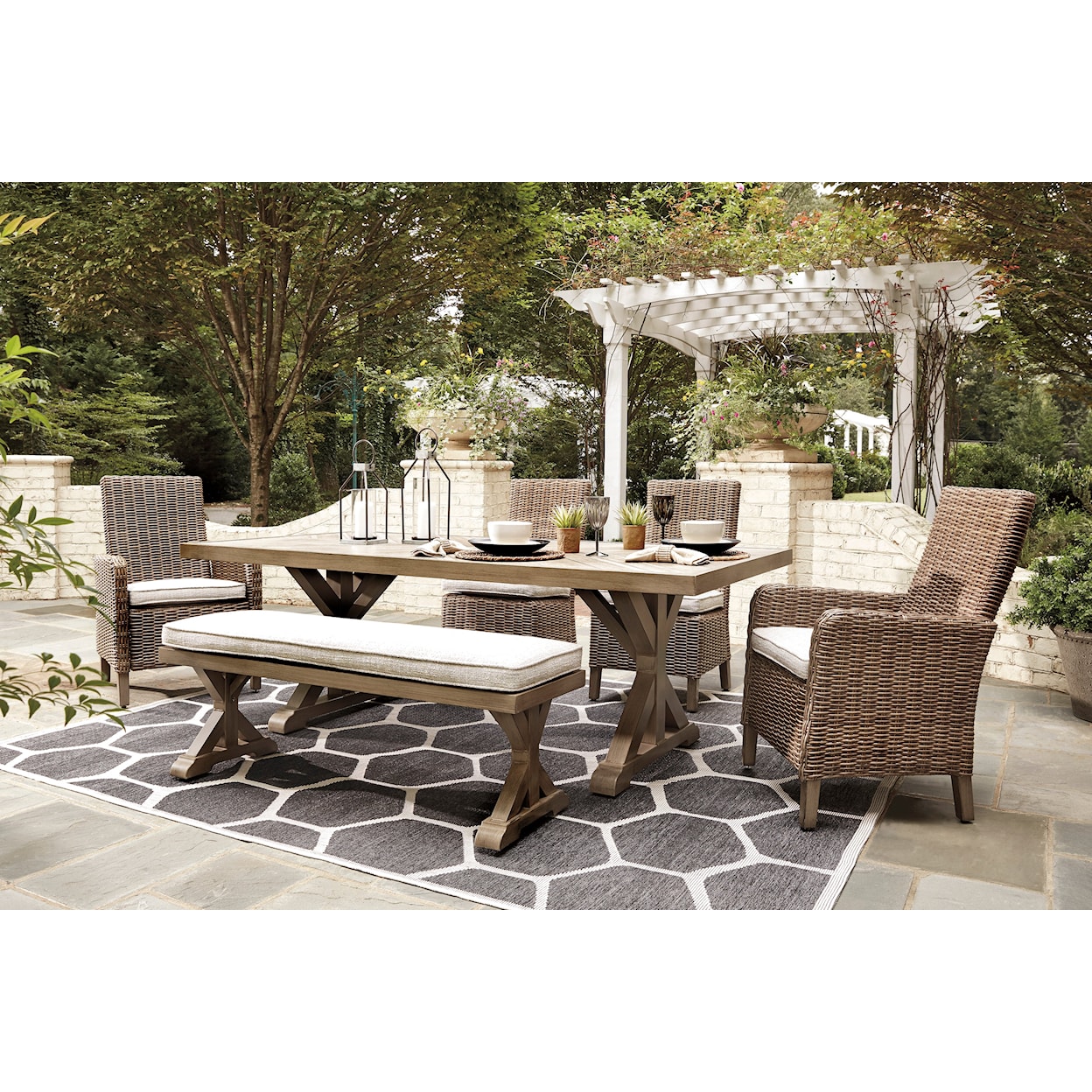 Signature Design by Ashley Beach Front 6-Piece Outdoor dining Set With Bench