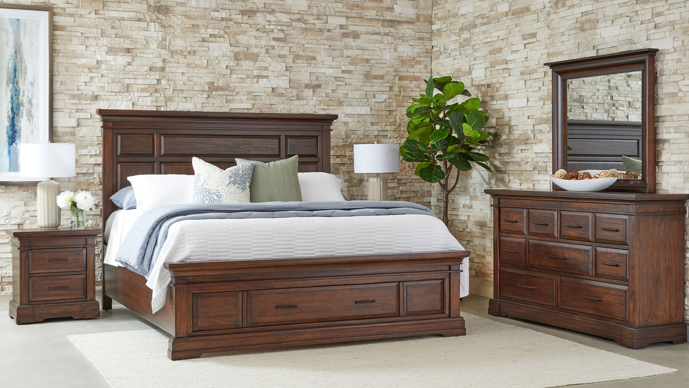 Napa Furniture Design Richmond 7-Drawer Dresser