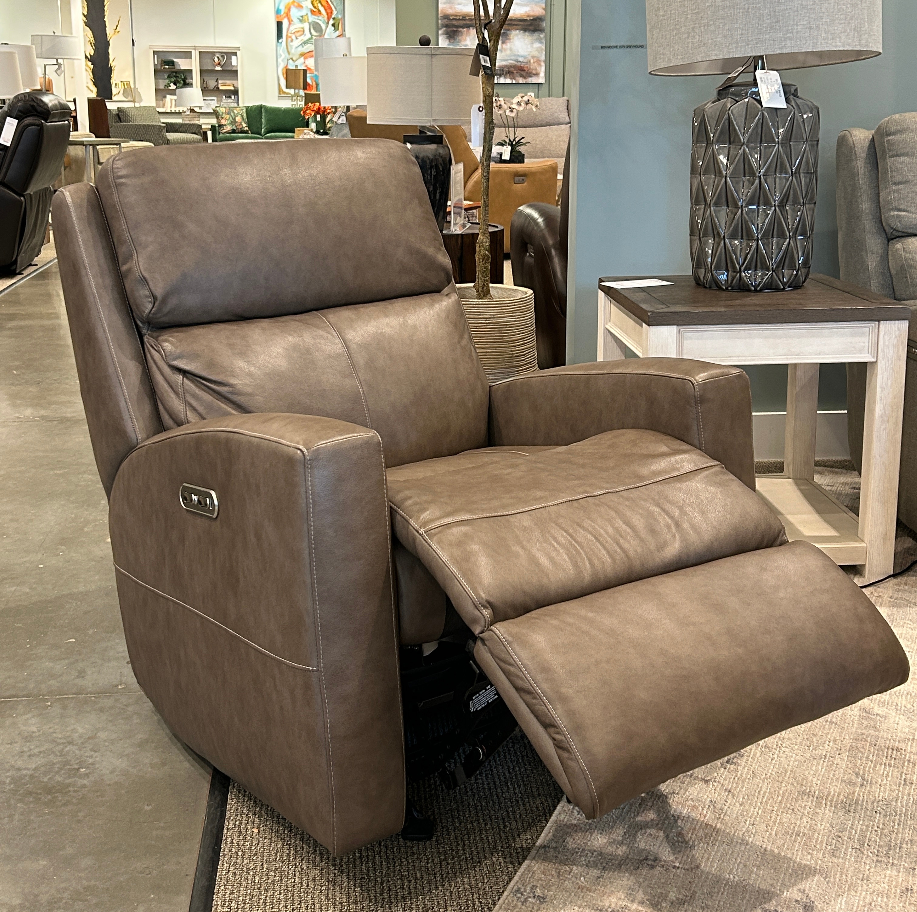 Power Rock Recliner w/ Pwr Headrest