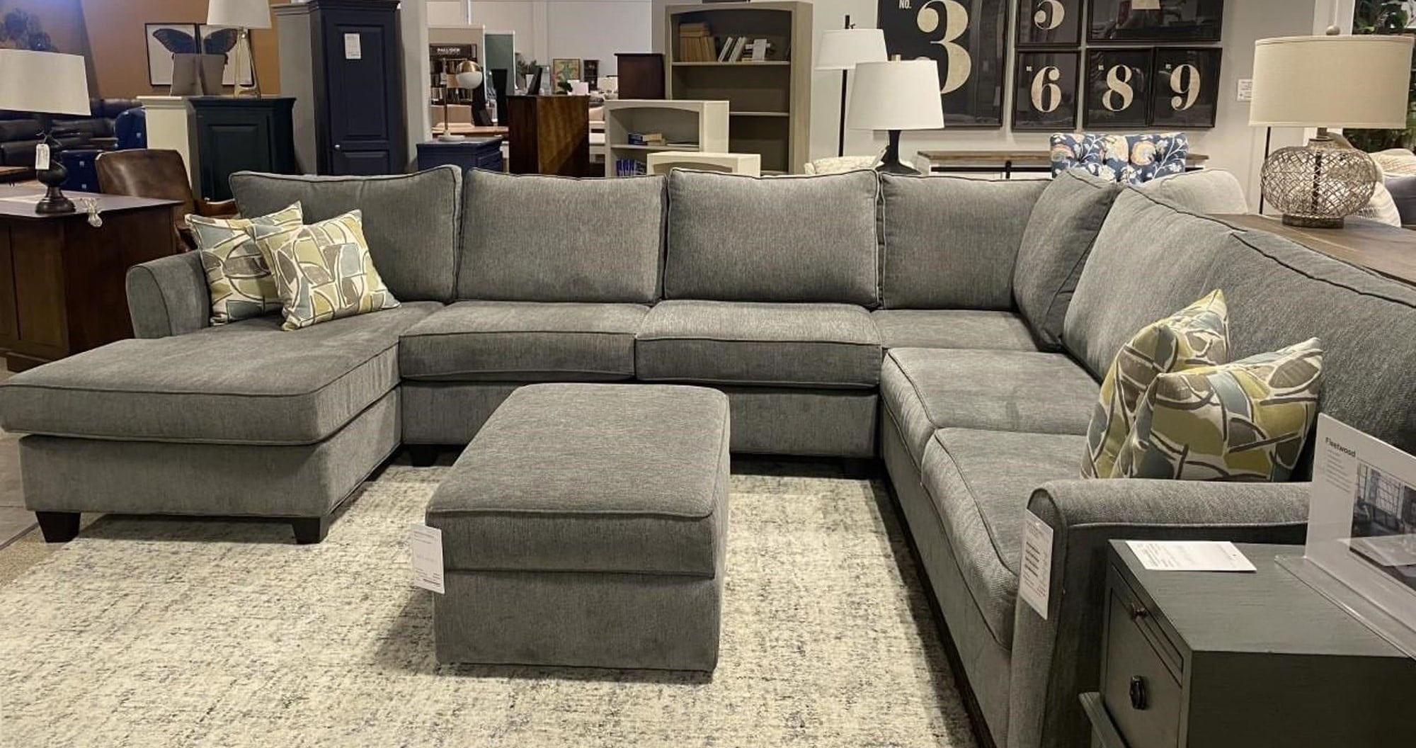Belfort Essentials Fleetwood Sectional