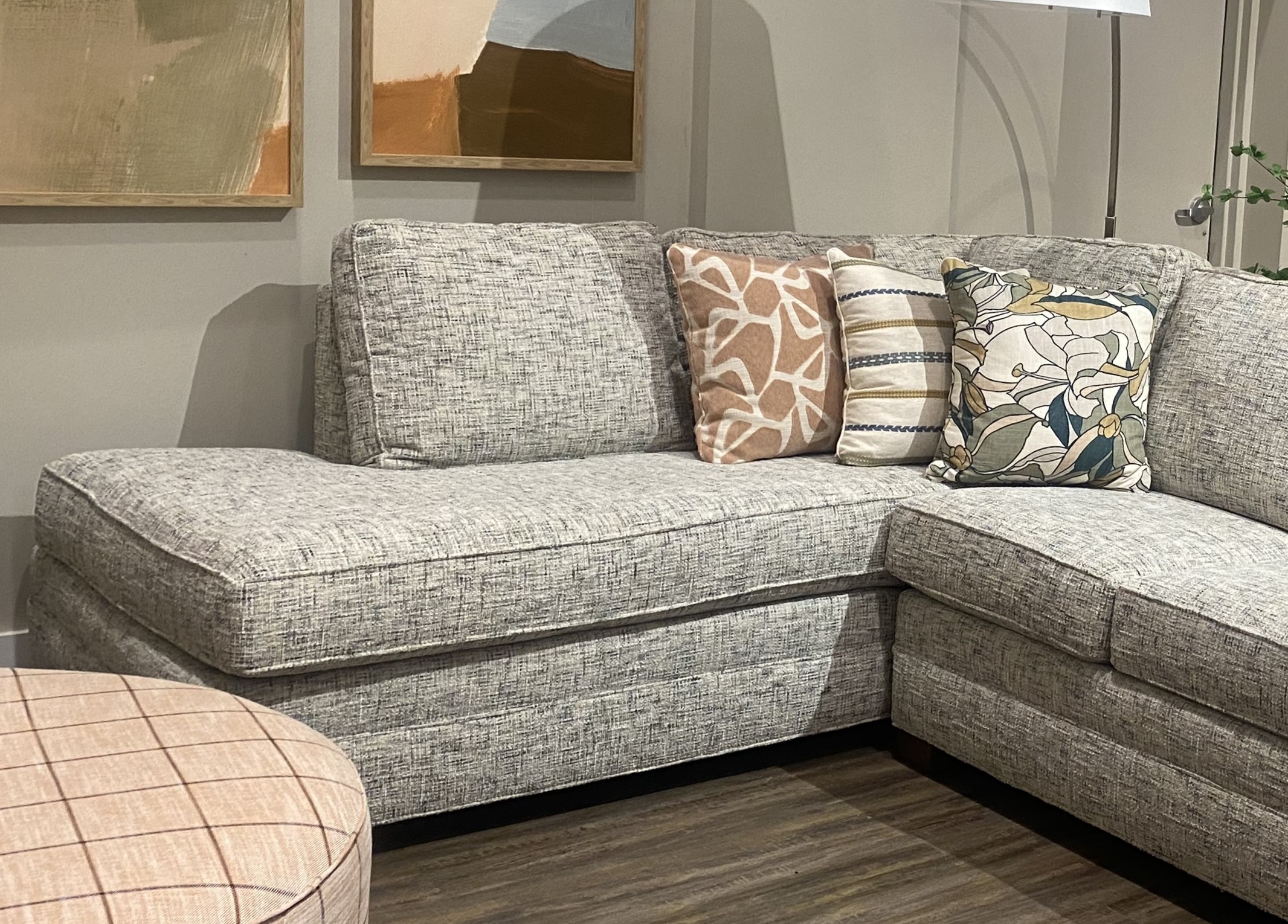 Huntington House Oasis Sectional With Cuddler