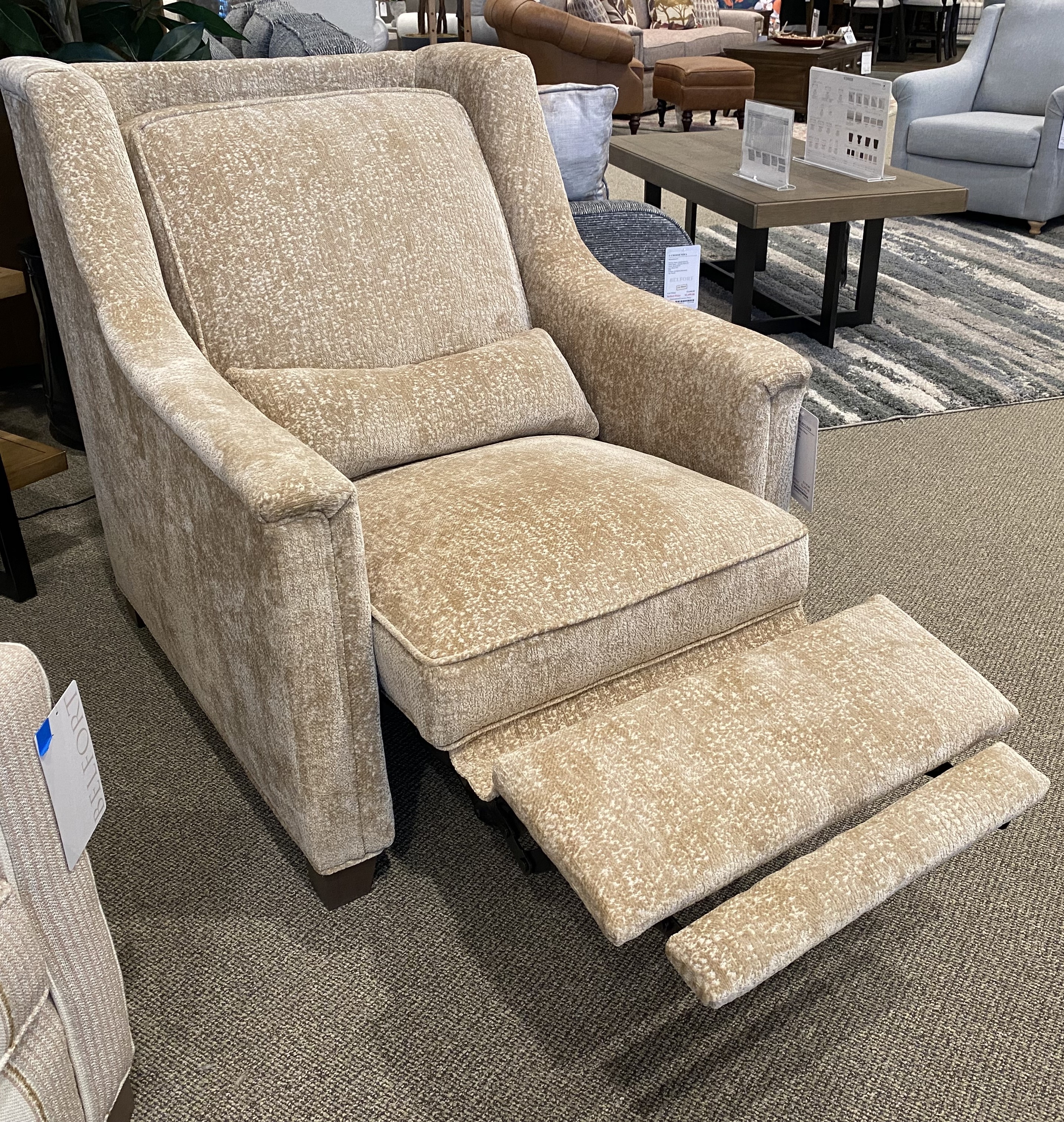 U Choose Motion Petite Recliner