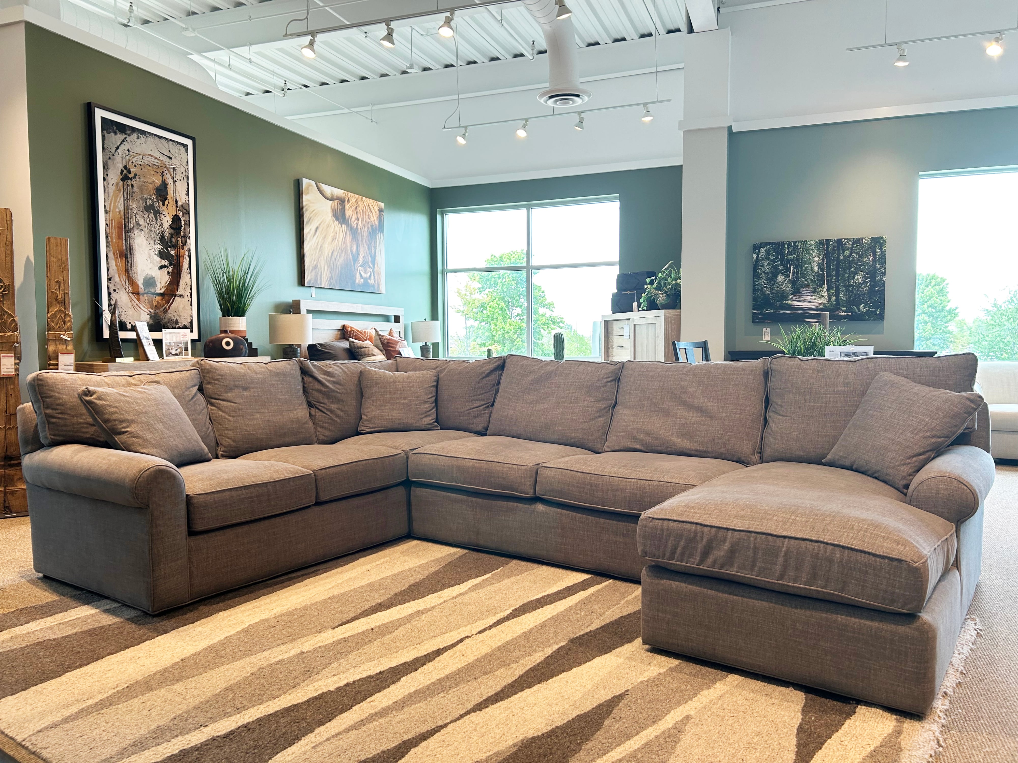 BeModern Harris Sectional Sofa with Right-Arm-Facing Chaise