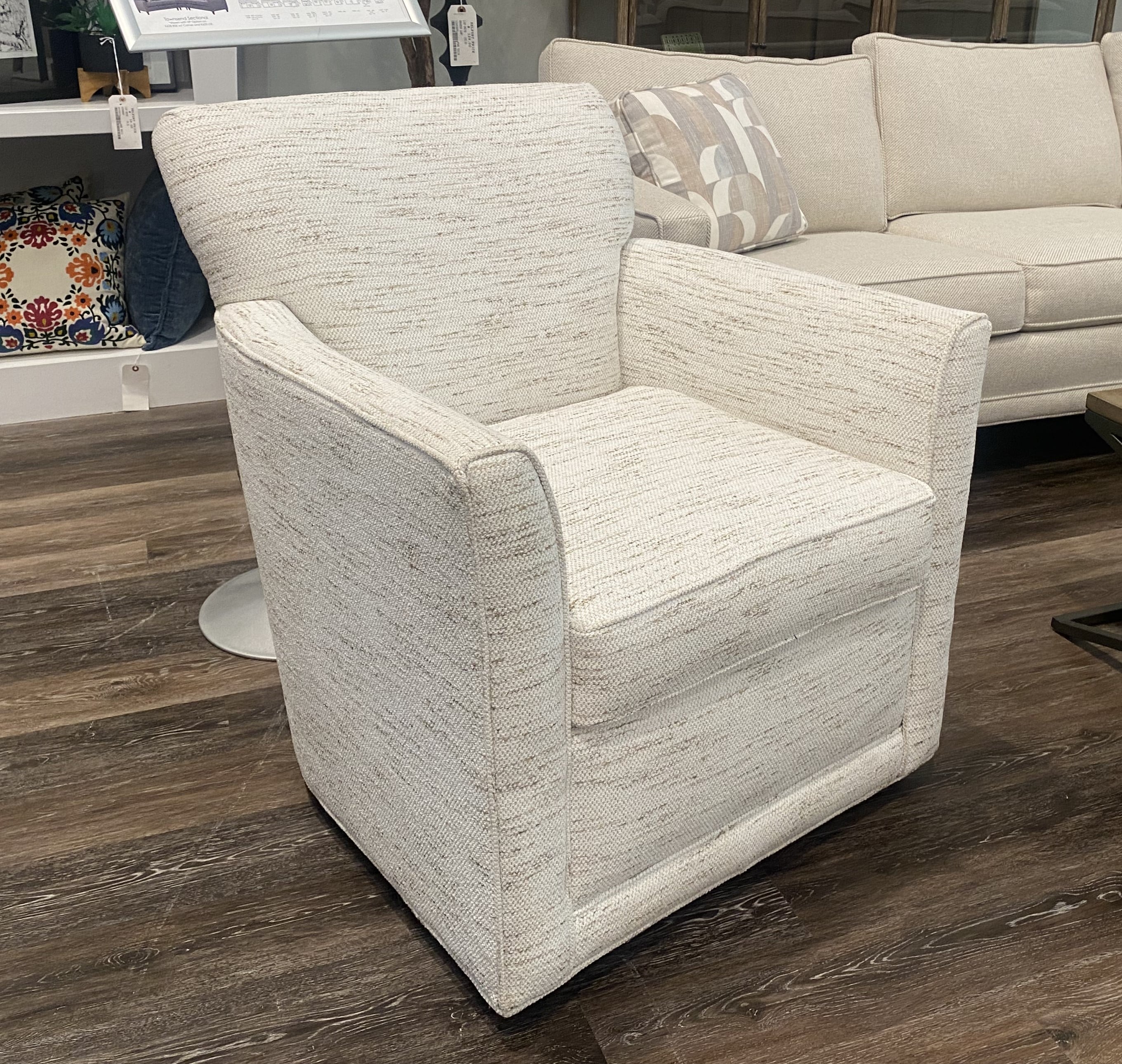 Rowe Times Square 060011294 Swivel Chair Belfort Furniture Uph