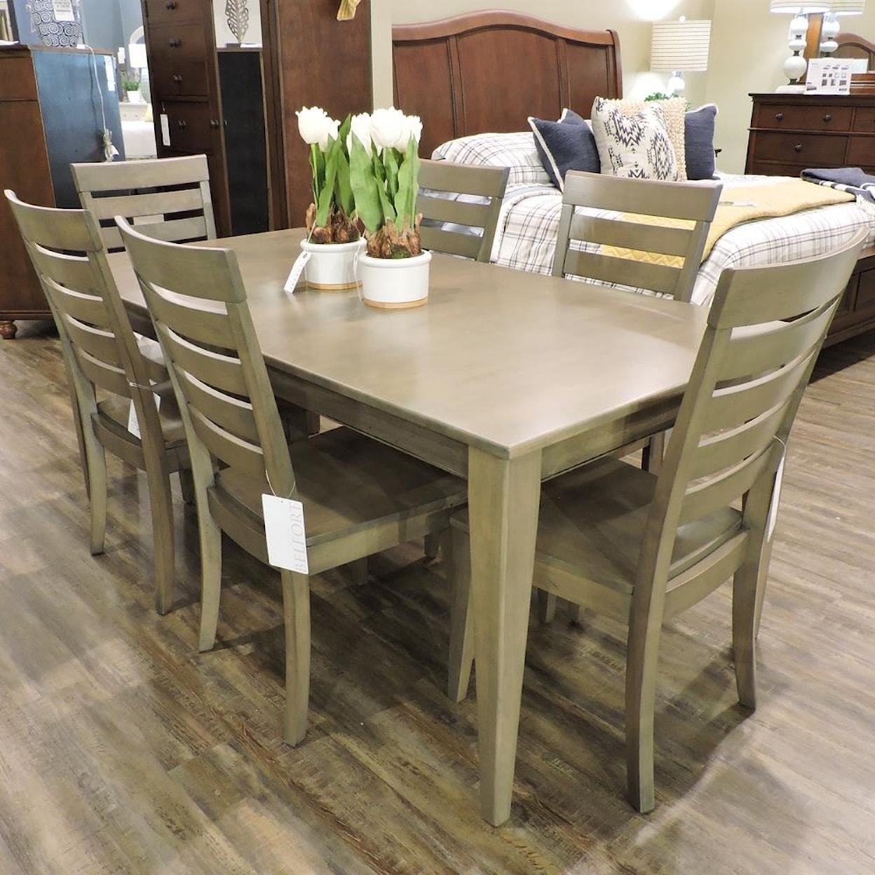 Canadel Gourmet Customizable Dining Table