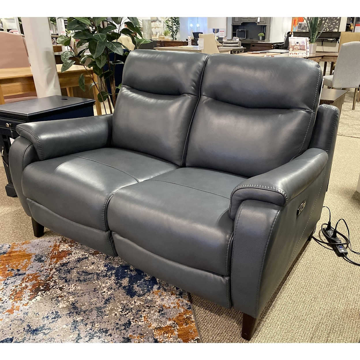 Urban Evolution 601H Power Loveseat