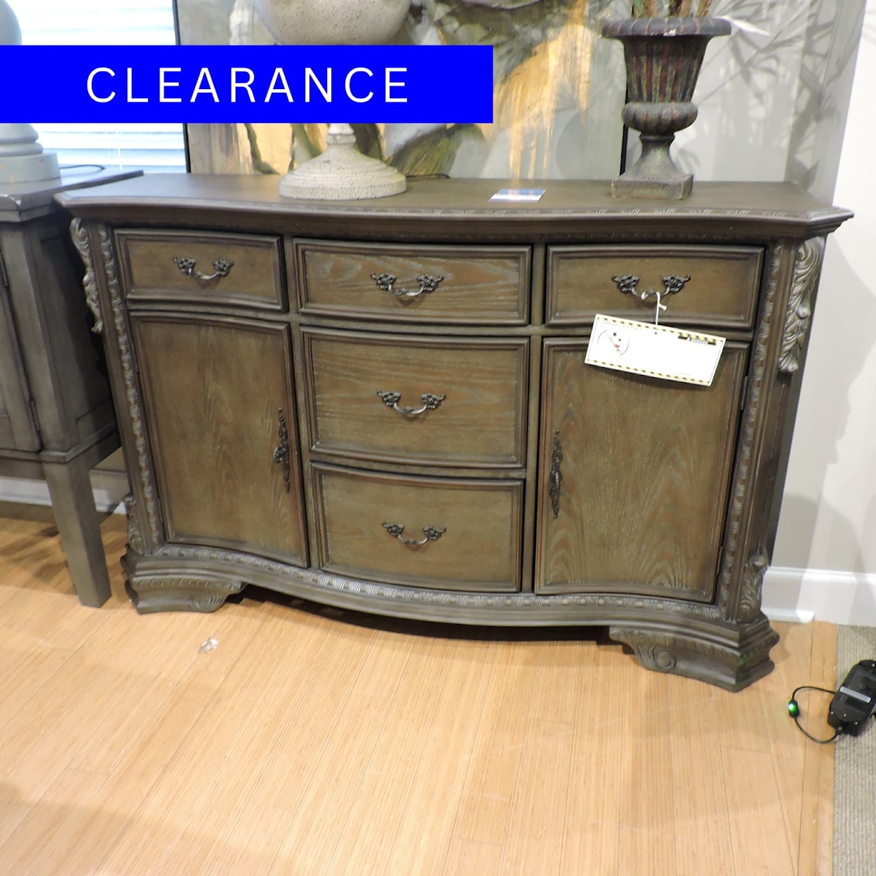 Miscellaneous Clearance Dining Buffet