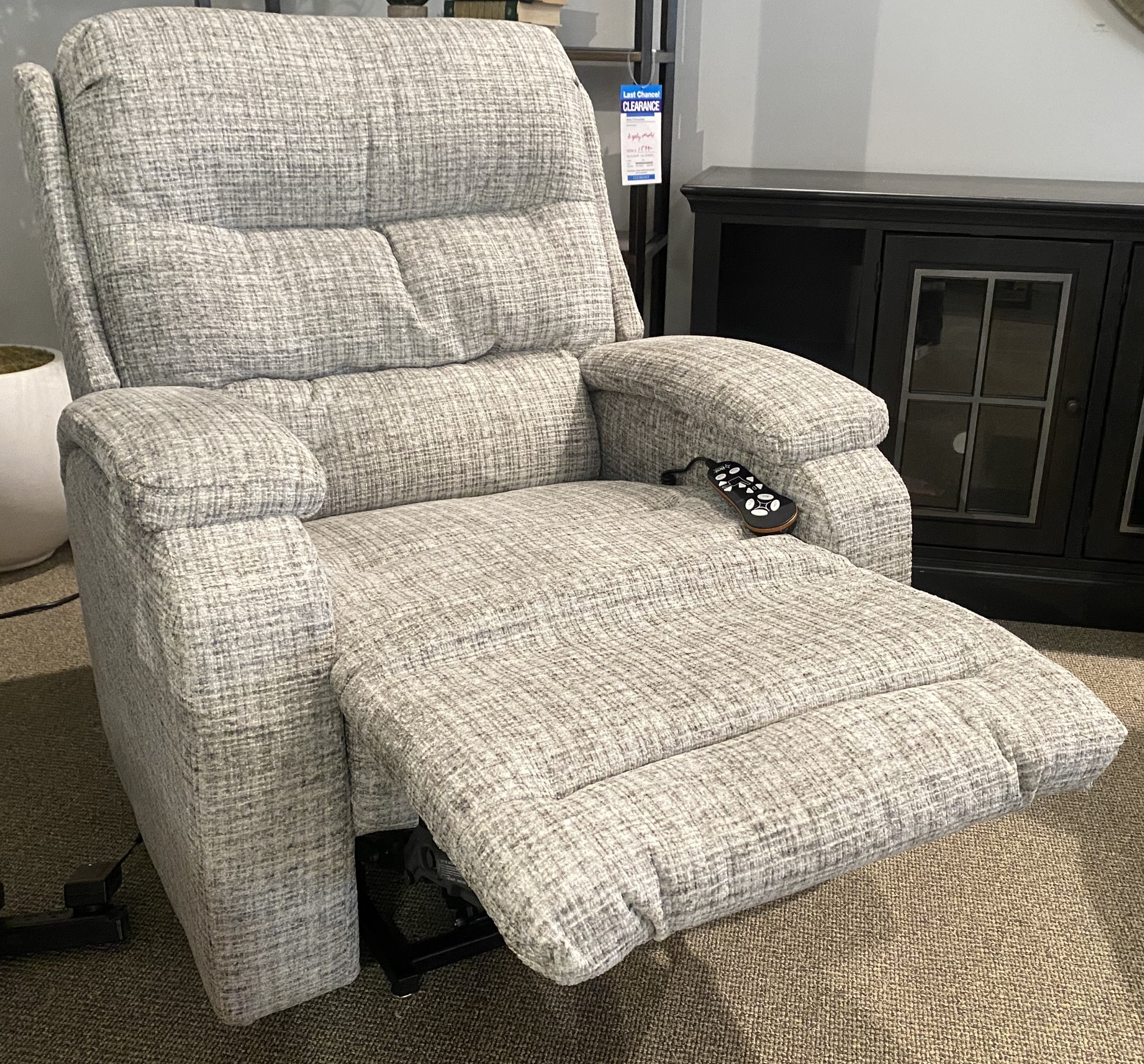 Best Home Furnishings Haleigh Zero Gravity Recliner