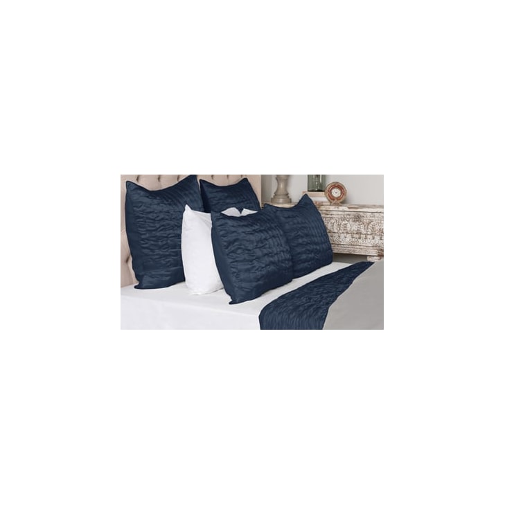 Classic Home Aura Queen Quilt
