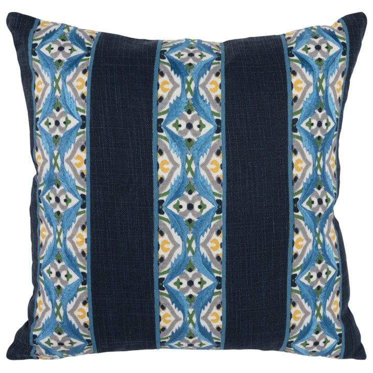 Classic Home Villa Essentials 18x18 Throw Pillow