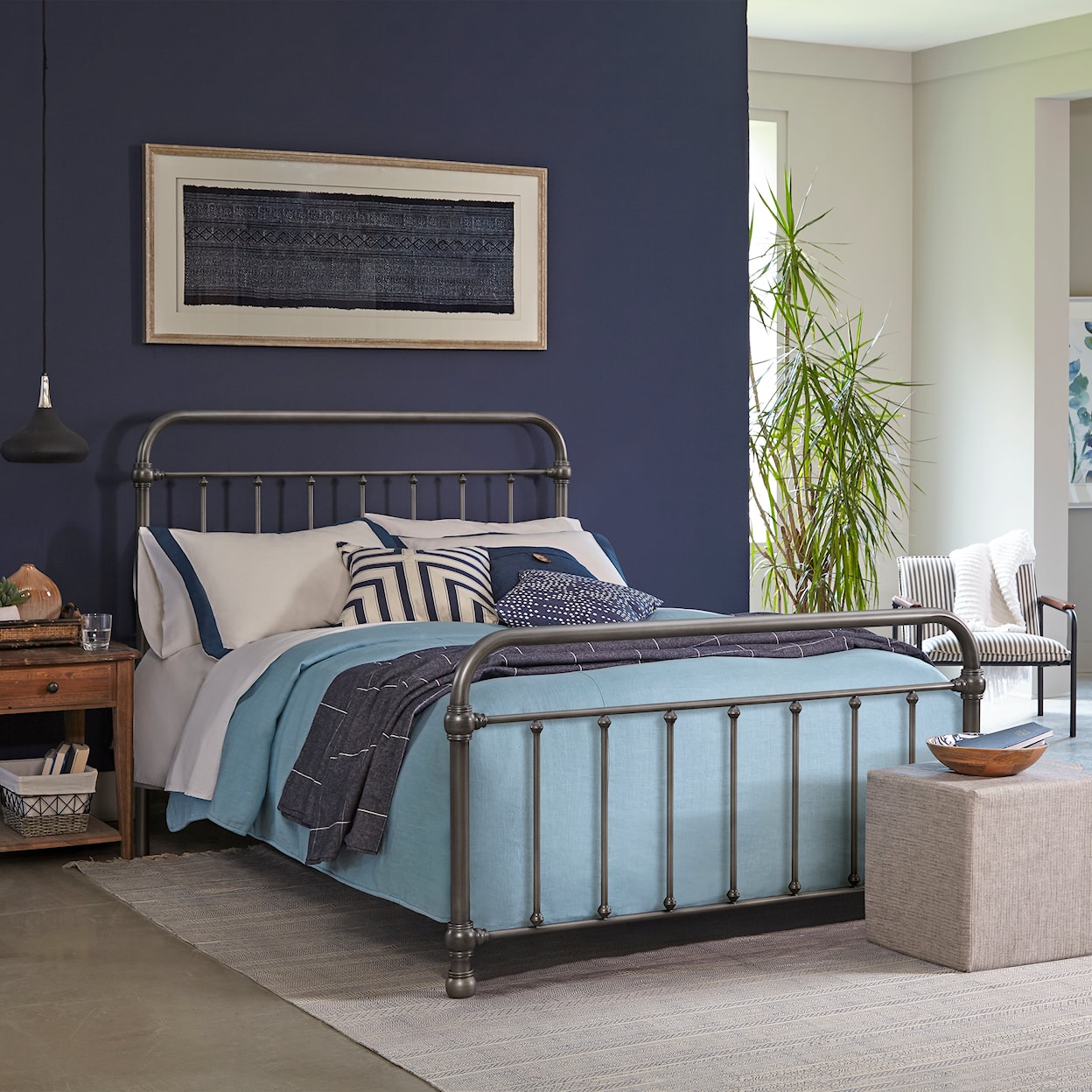 Hillsdale Kirkland Queen Bed