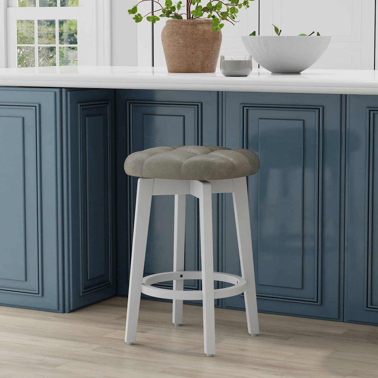 Hillsdale Odette Counter and Bar Stools