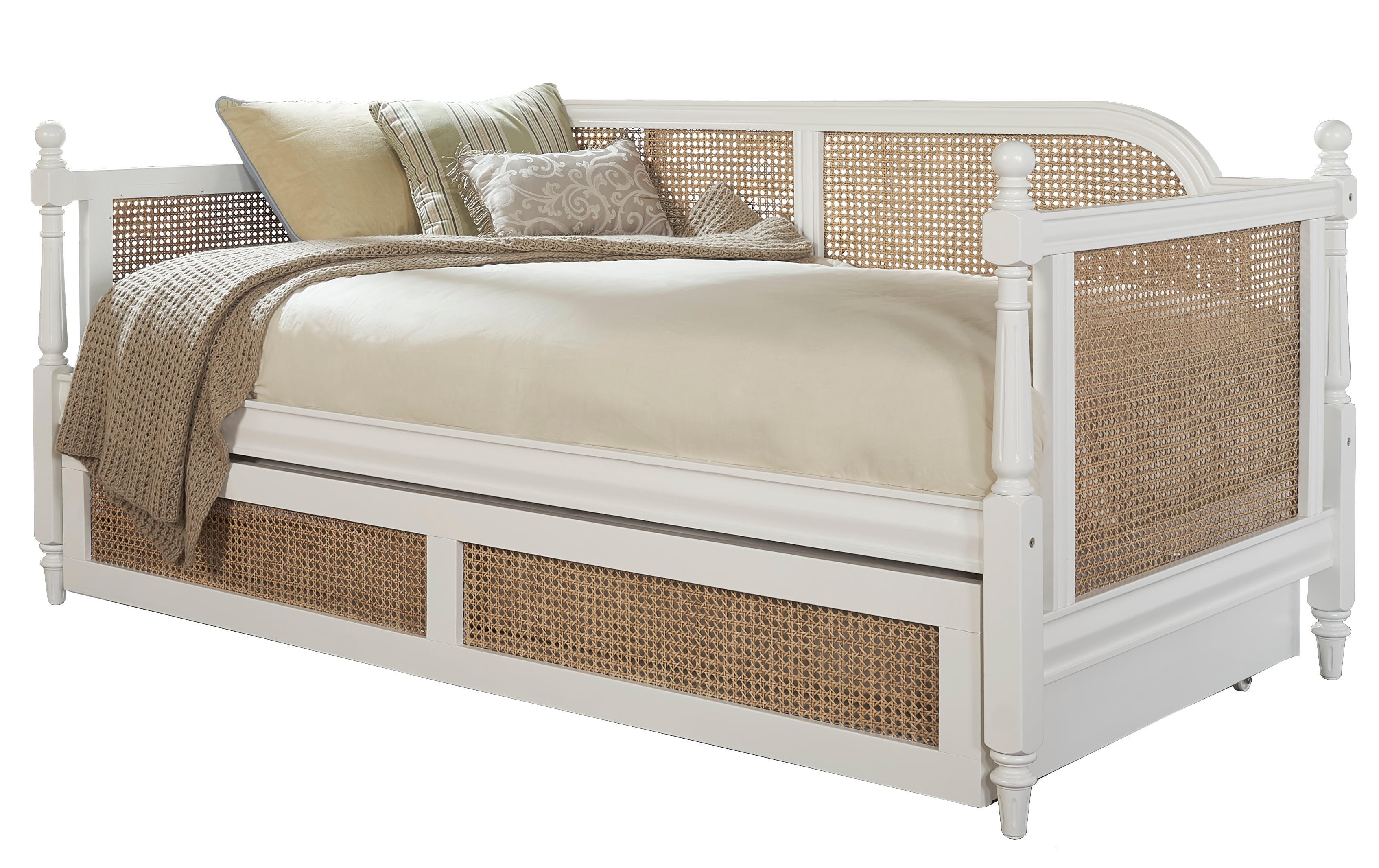 Outdoor daybed with deals trundle