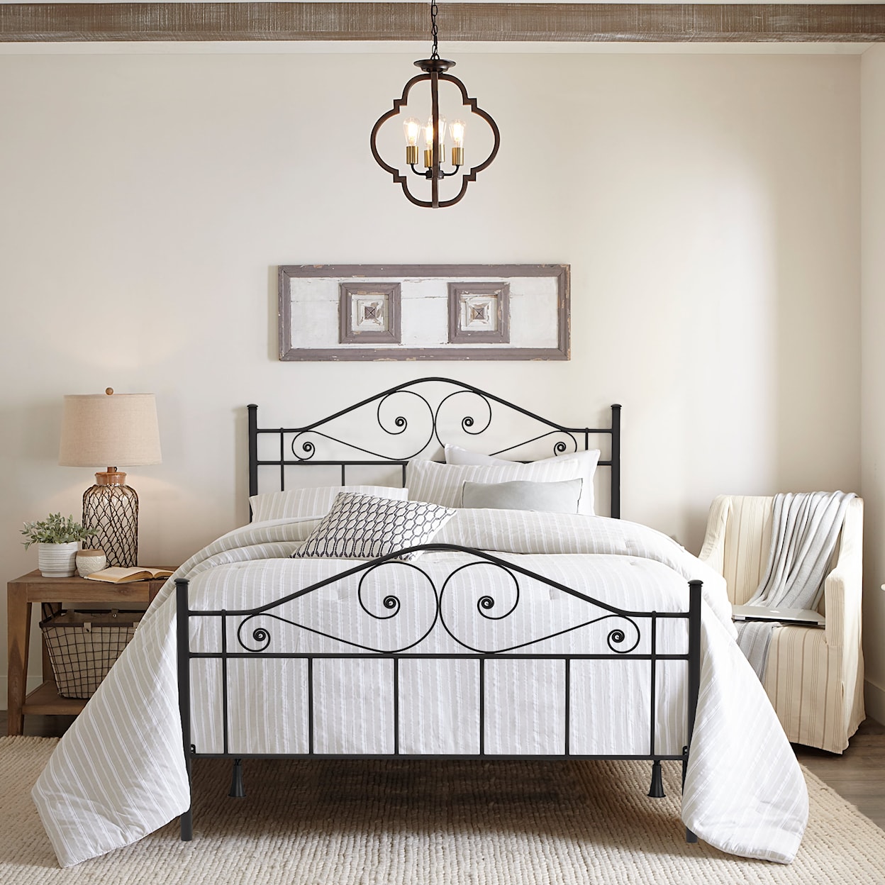 Hillsdale Harrison Queen Bed