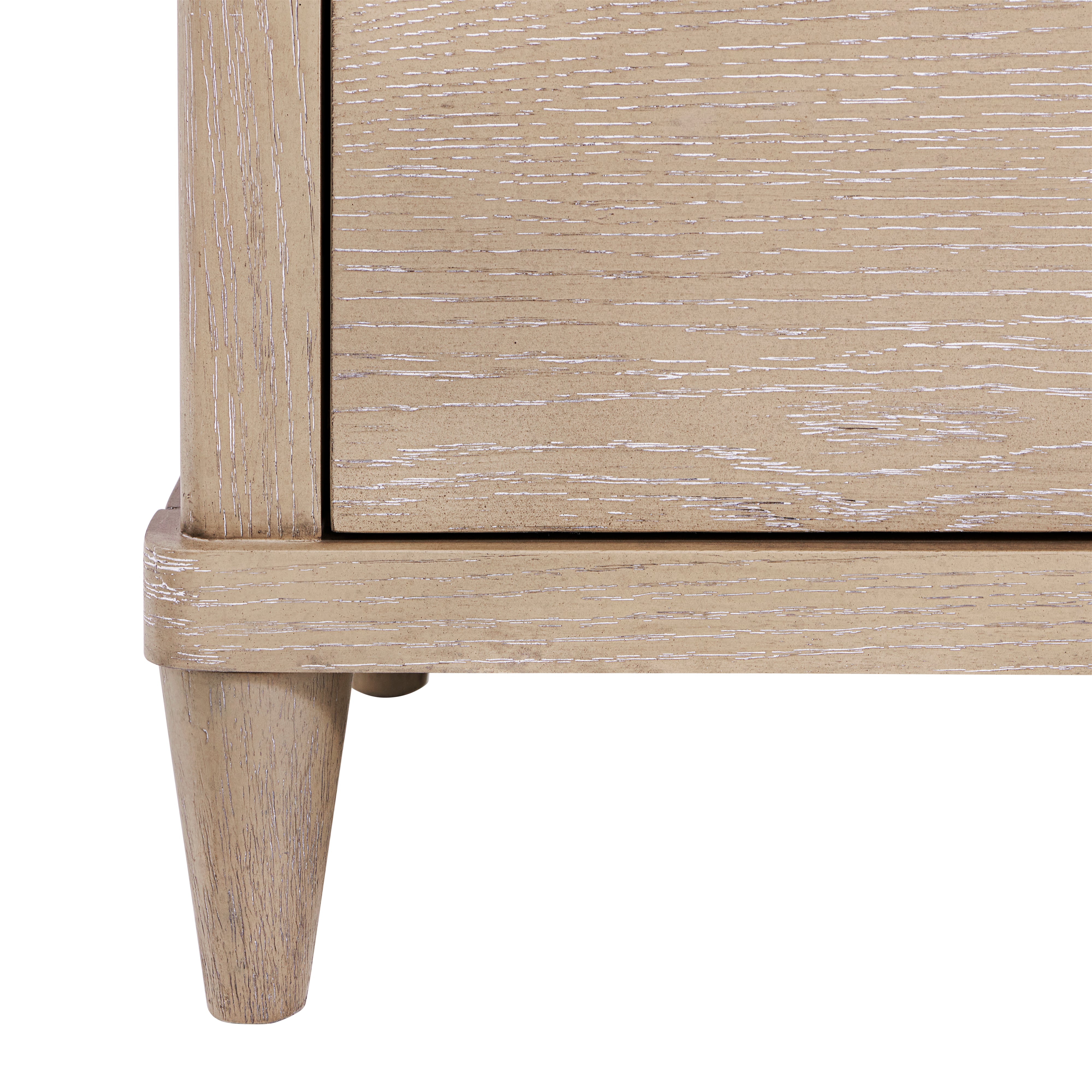 Hillsdale Portsmouth Wood 7 Drawer Dresser And Mirror