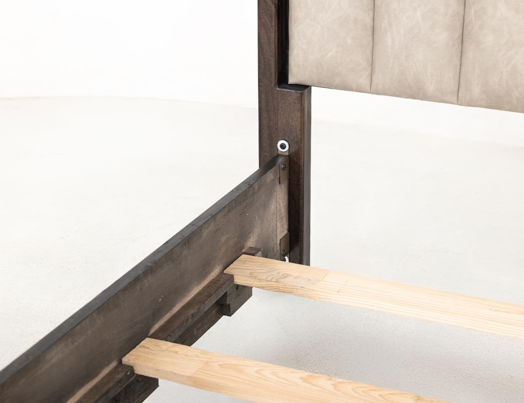 International Furniture Direct Mezquite Upholstered Queen Bed