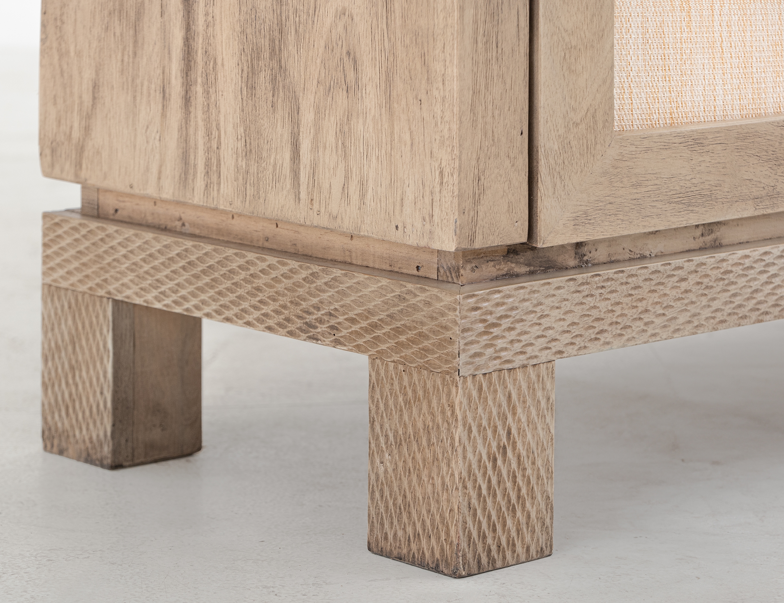 International Furniture Direct Solara 4-Door Console