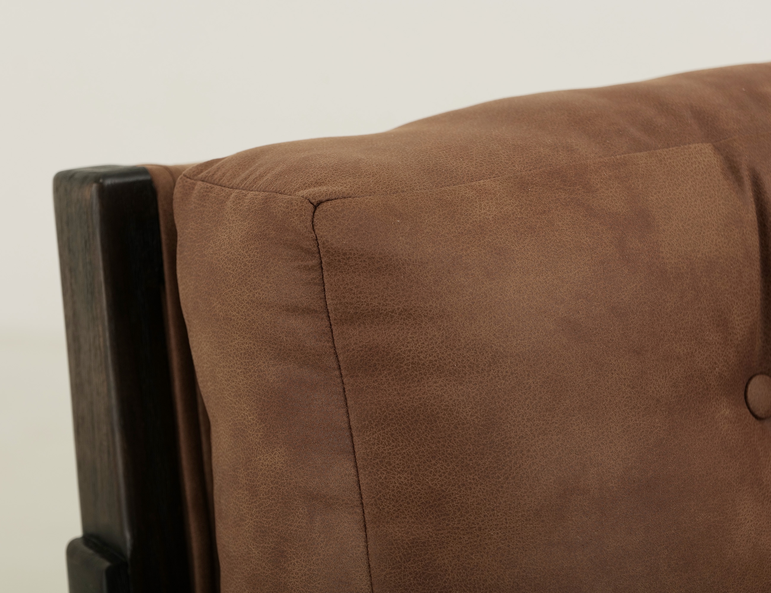 International Furniture Direct Balam Arm Chair