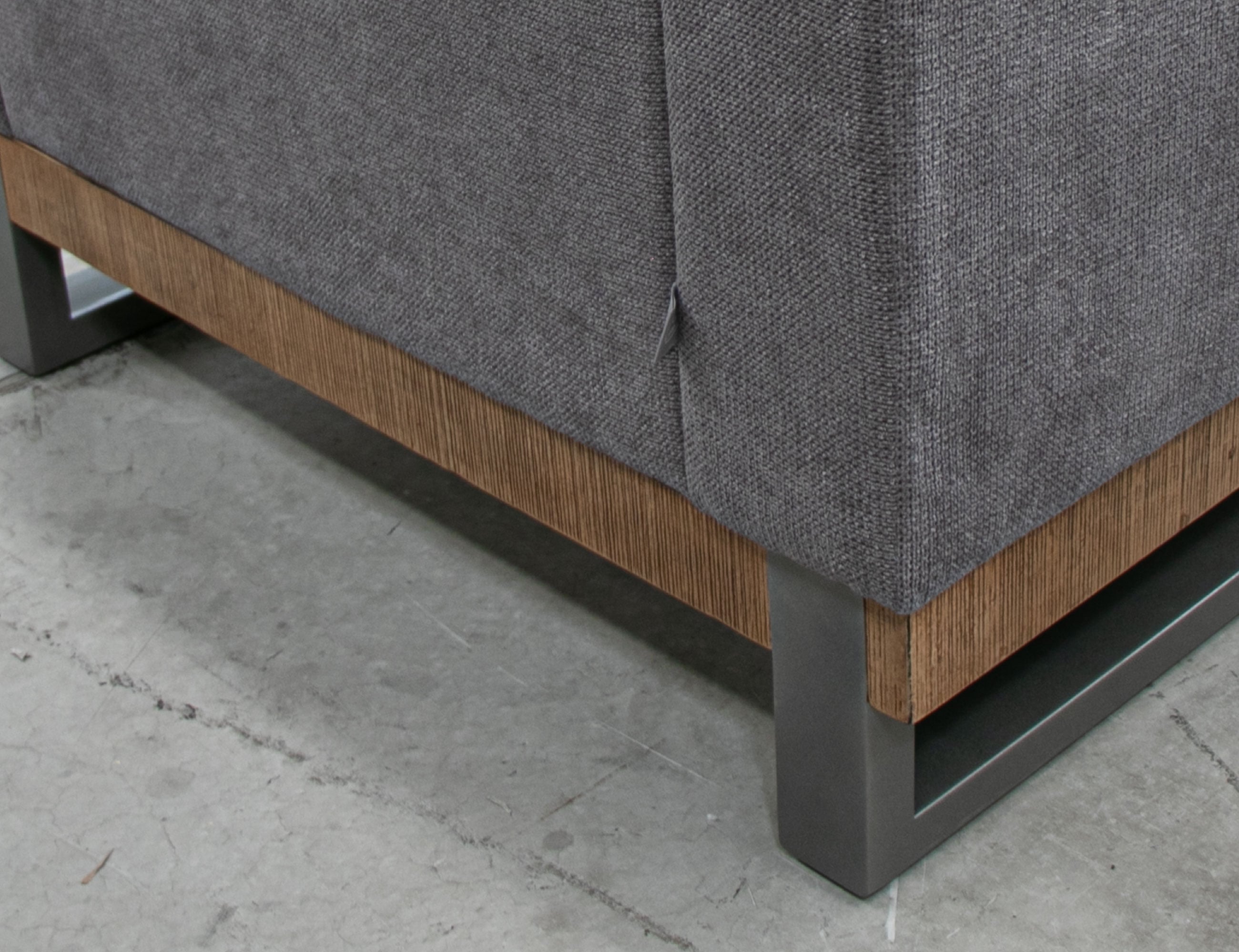 International Furniture Direct Mita Upholstered Loveseat