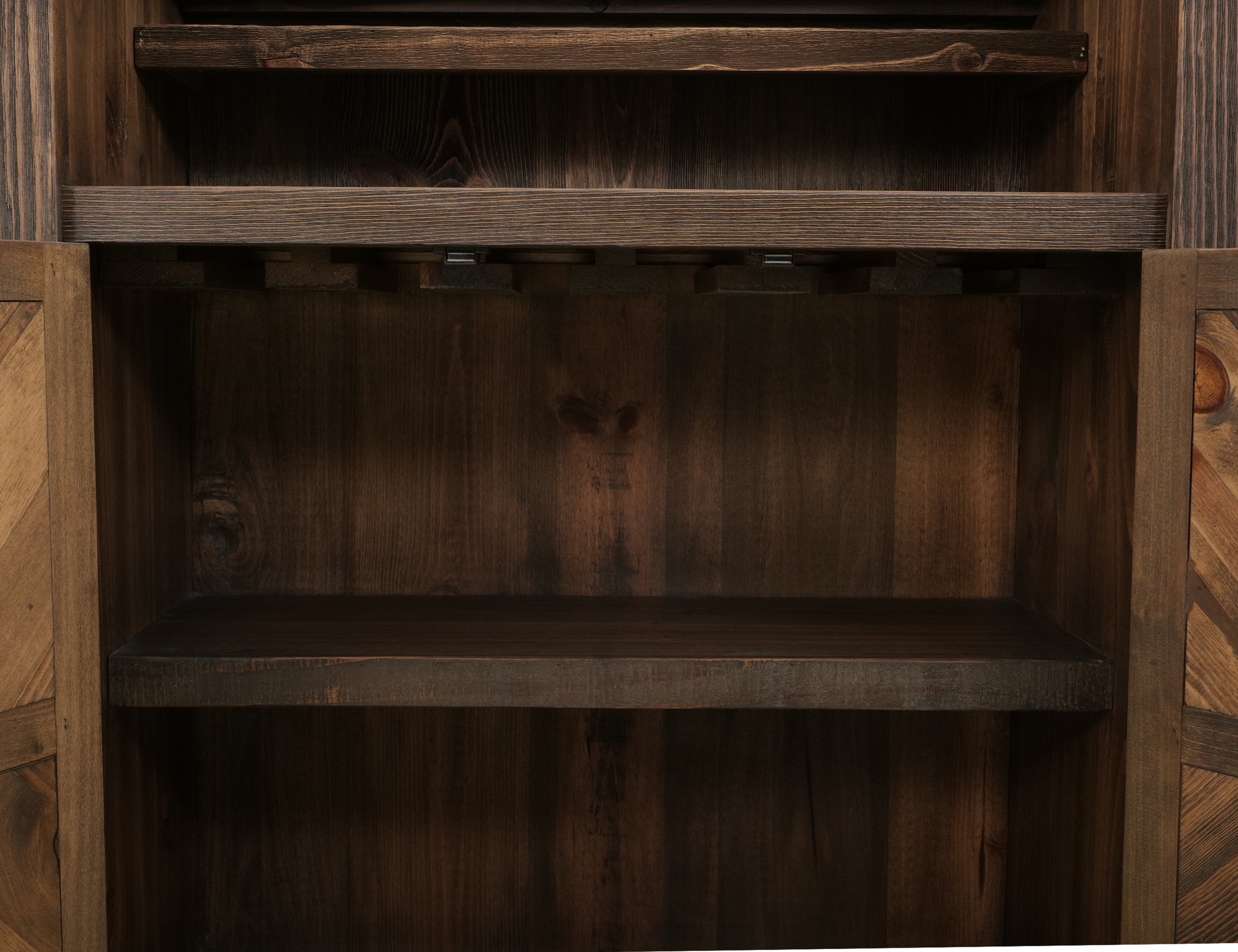 Uprooted Dutton 2-Drawer Bar