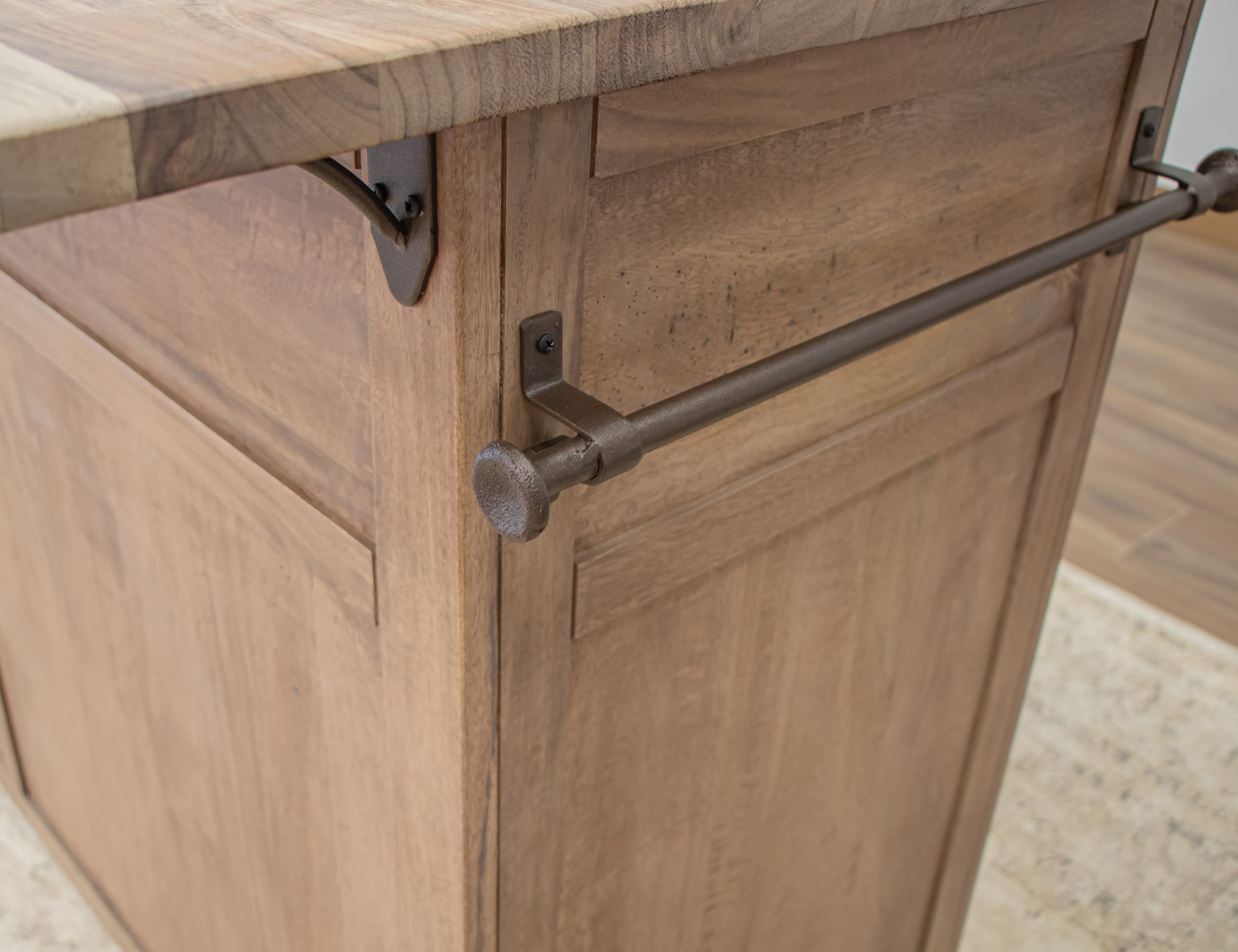 International Furniture Direct Natural Parota IFD8681KSL Transitional 4