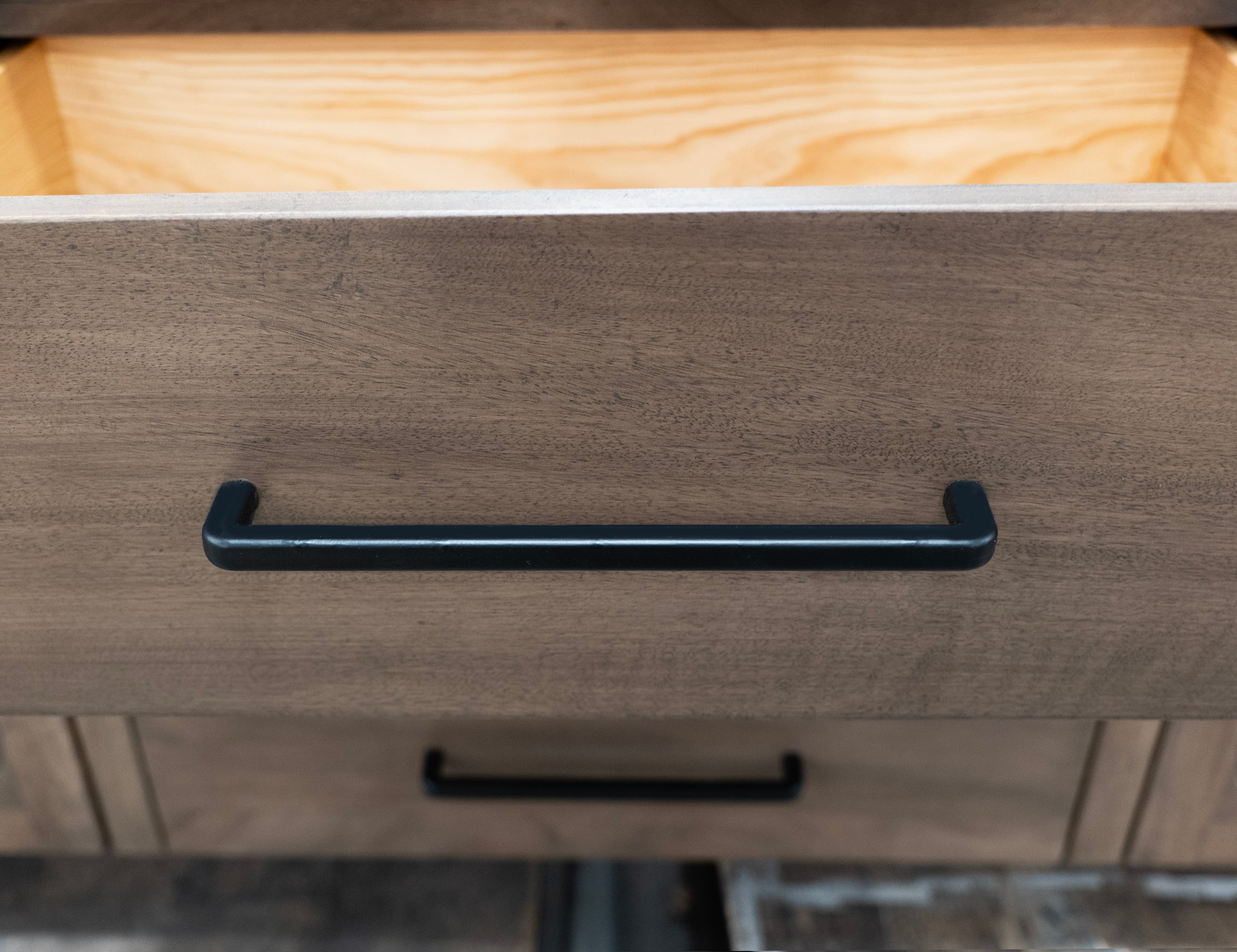 Uprooted Tamesis 3-Drawer Console