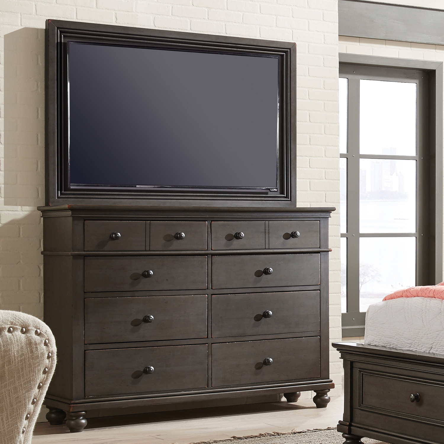 Aspenhome Oxford Chesser