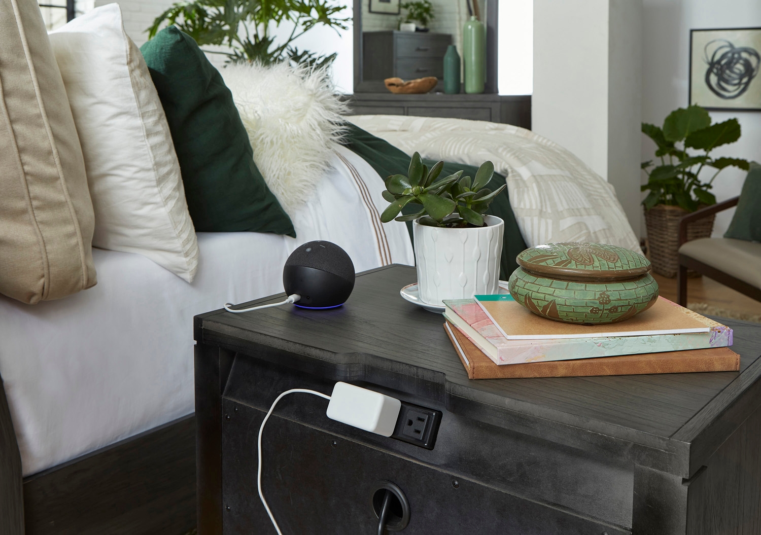 Aspenhome Preston 2-Drawer Nightstand