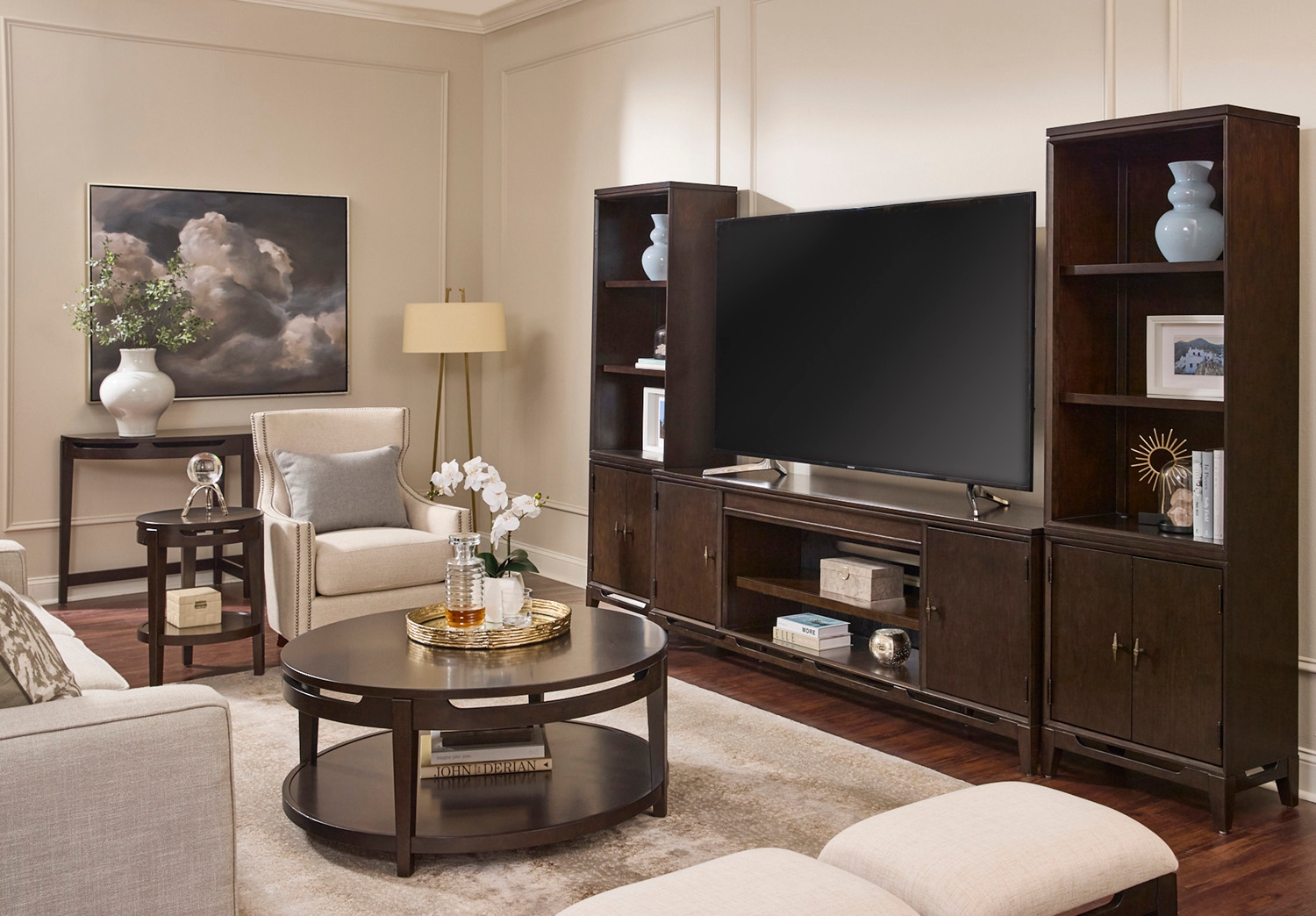 Round Cocktail Table