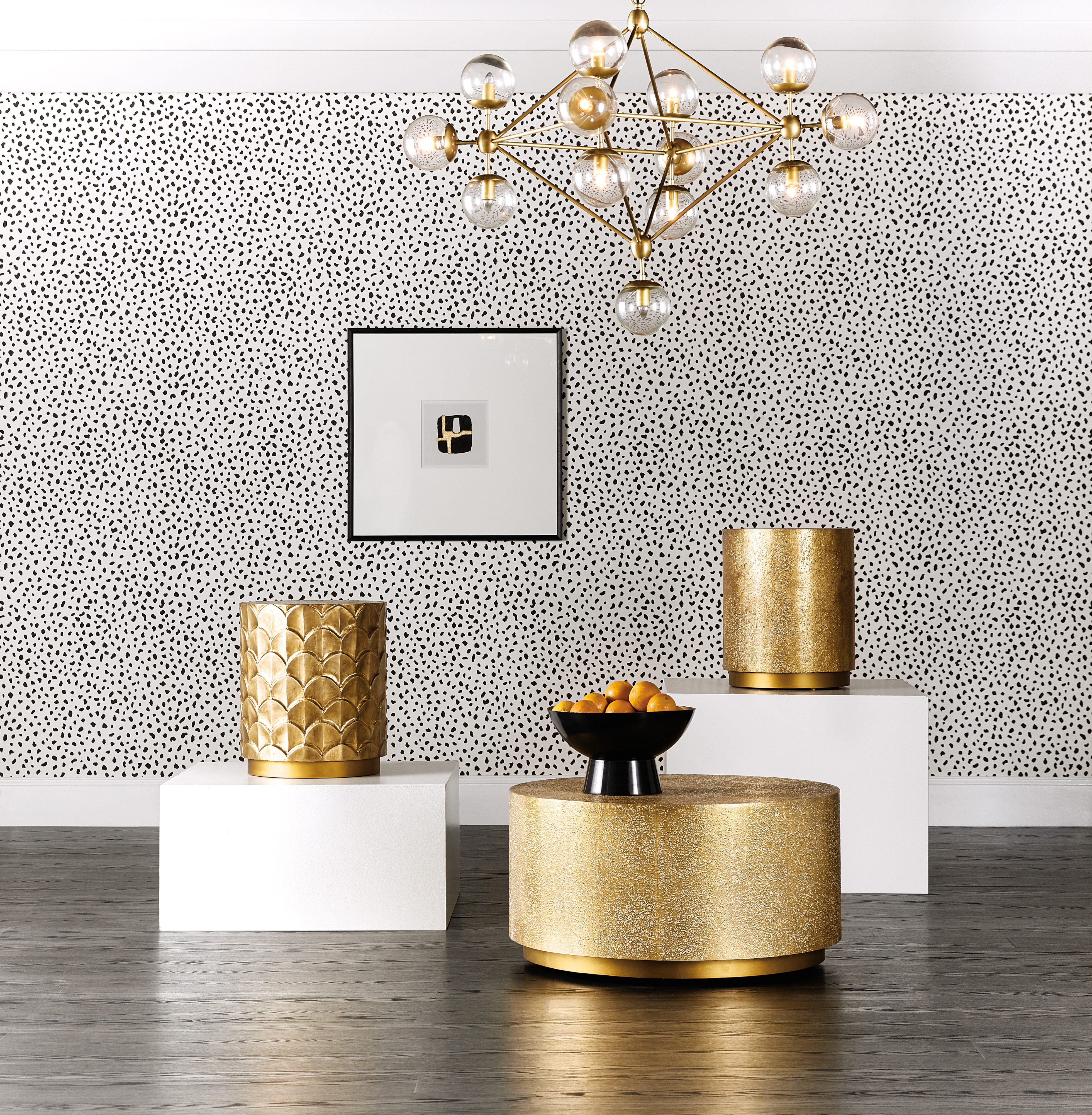 Round Cocktail Table