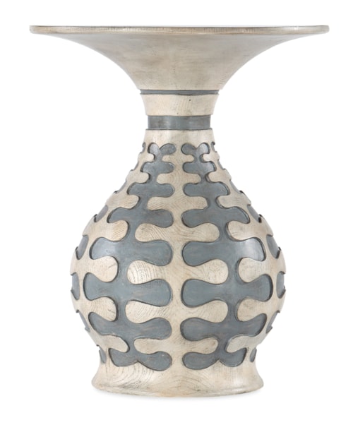 Casual Round Top Pedestal Accent Table