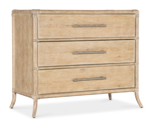 Casual 3-Drawer Bedroom Chest