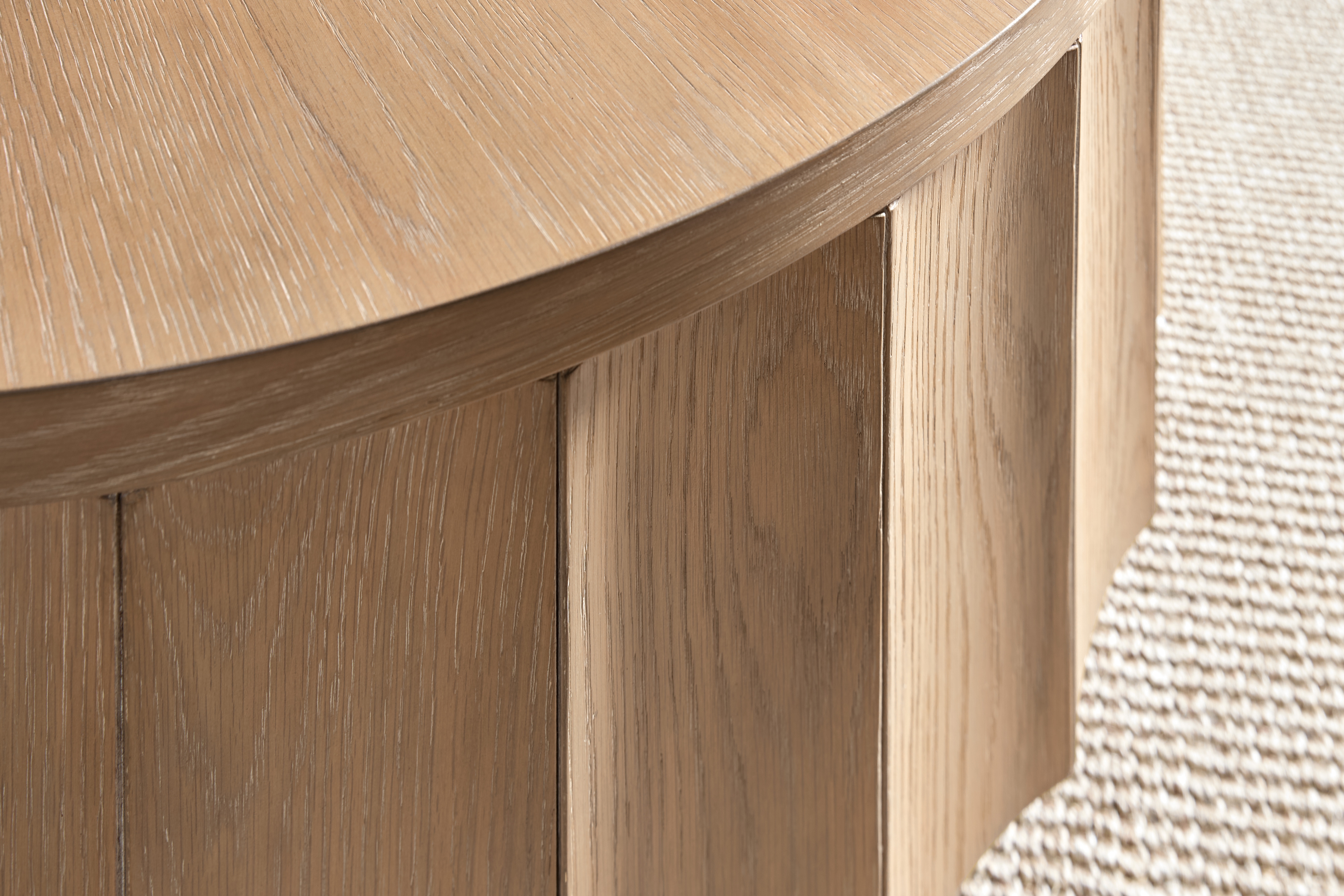 Hooker Furniture Commerce and Market 40" Rd. Scalloped Oak Coffee Table