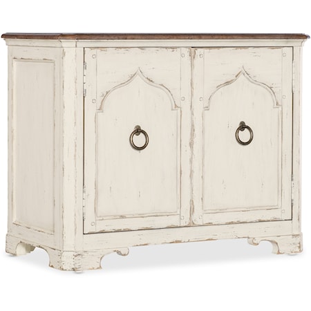 Traditional 2-Drawer Nightstand