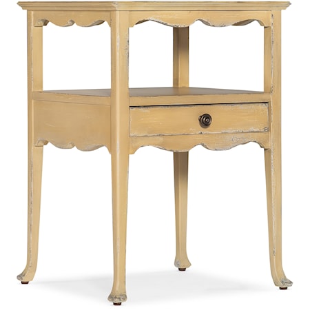 Traditional 1-Drawer Accent Table