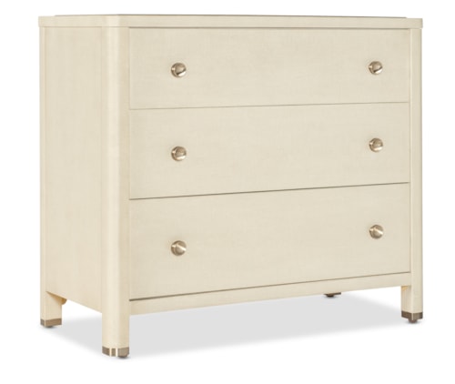 Traditional 3-Drawer Bedroom Chest with Oak Veneered Interiors