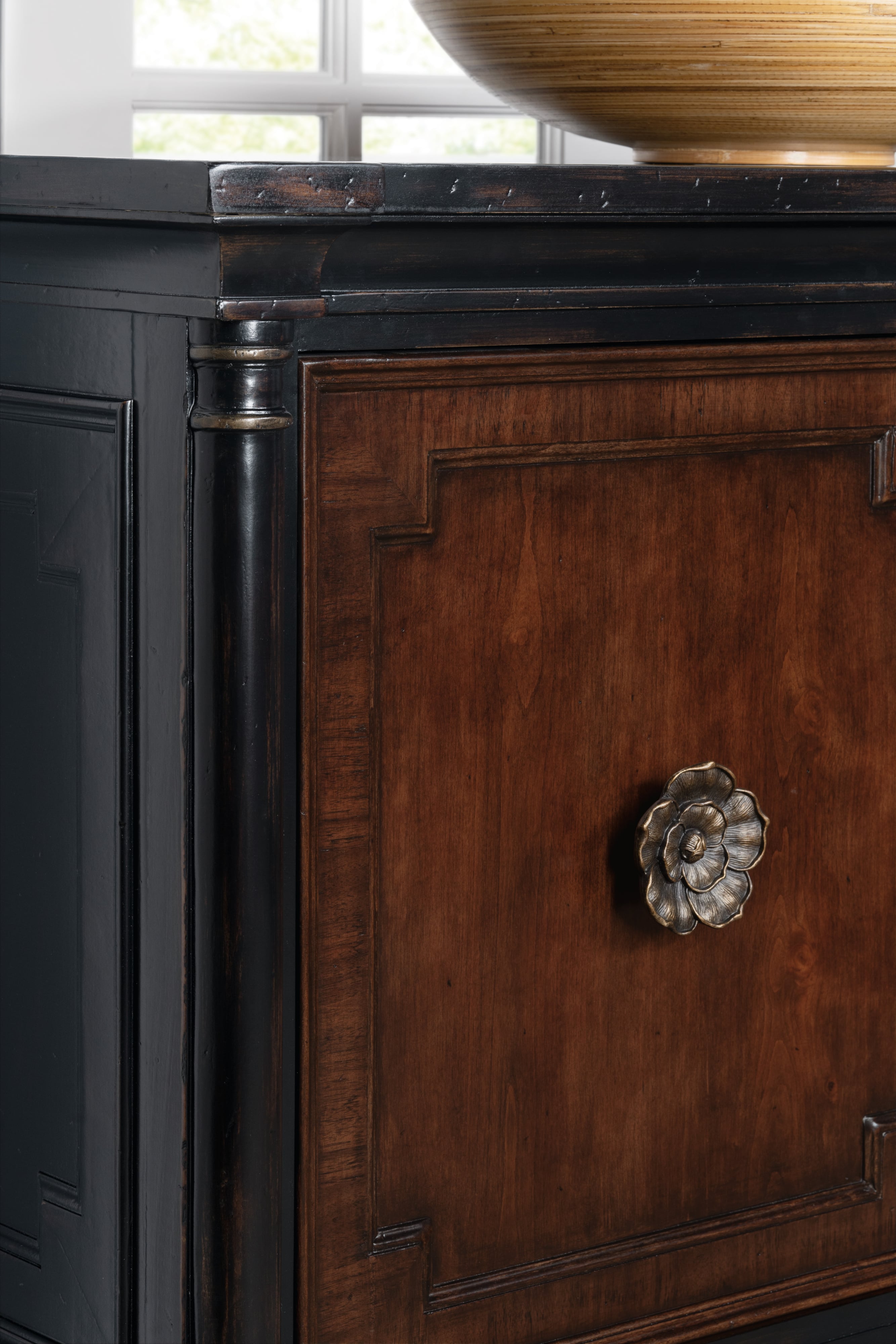 Hooker Furniture Charleston Entertainment Console