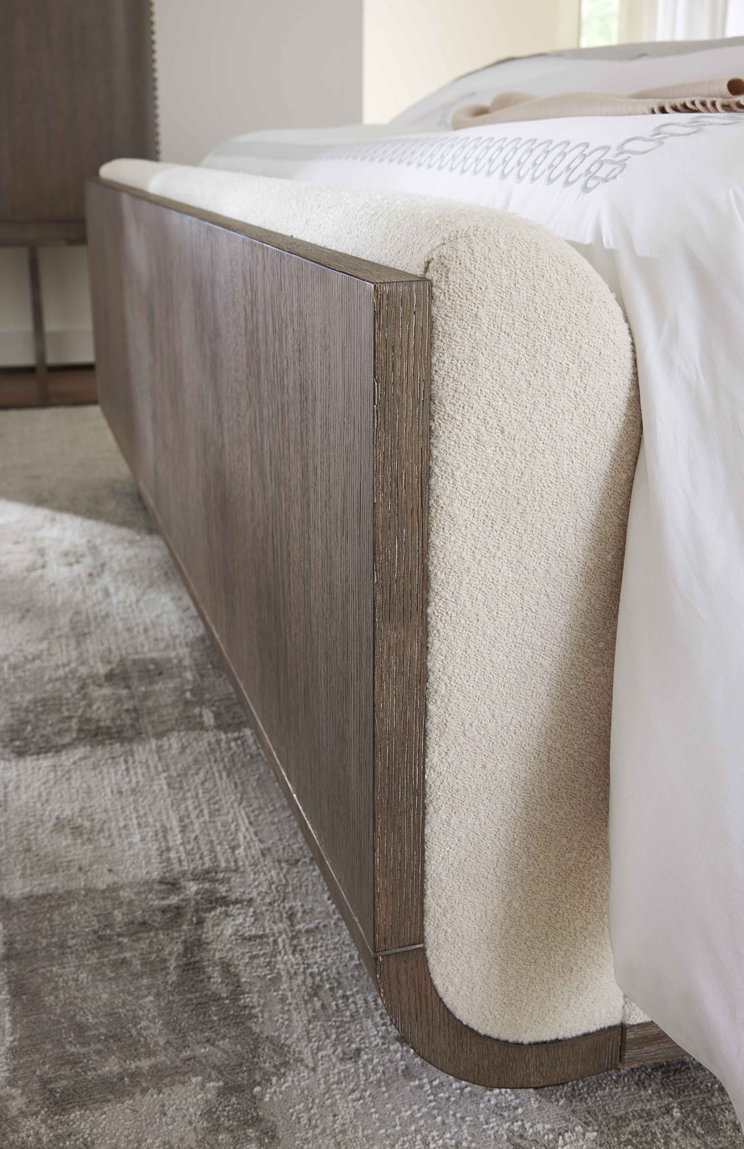 Hooker Furniture Modern Mood Modern Mood Queen Upholstered Panel Bed