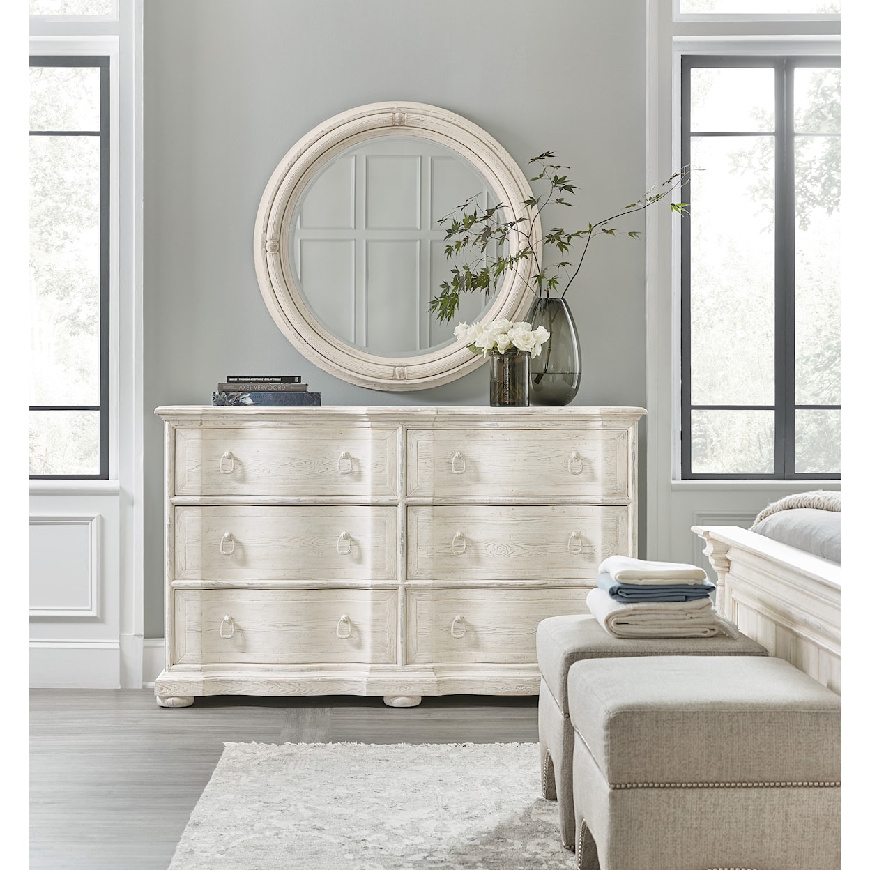 Hooker Furniture Traditions Dresser & Mirror Set