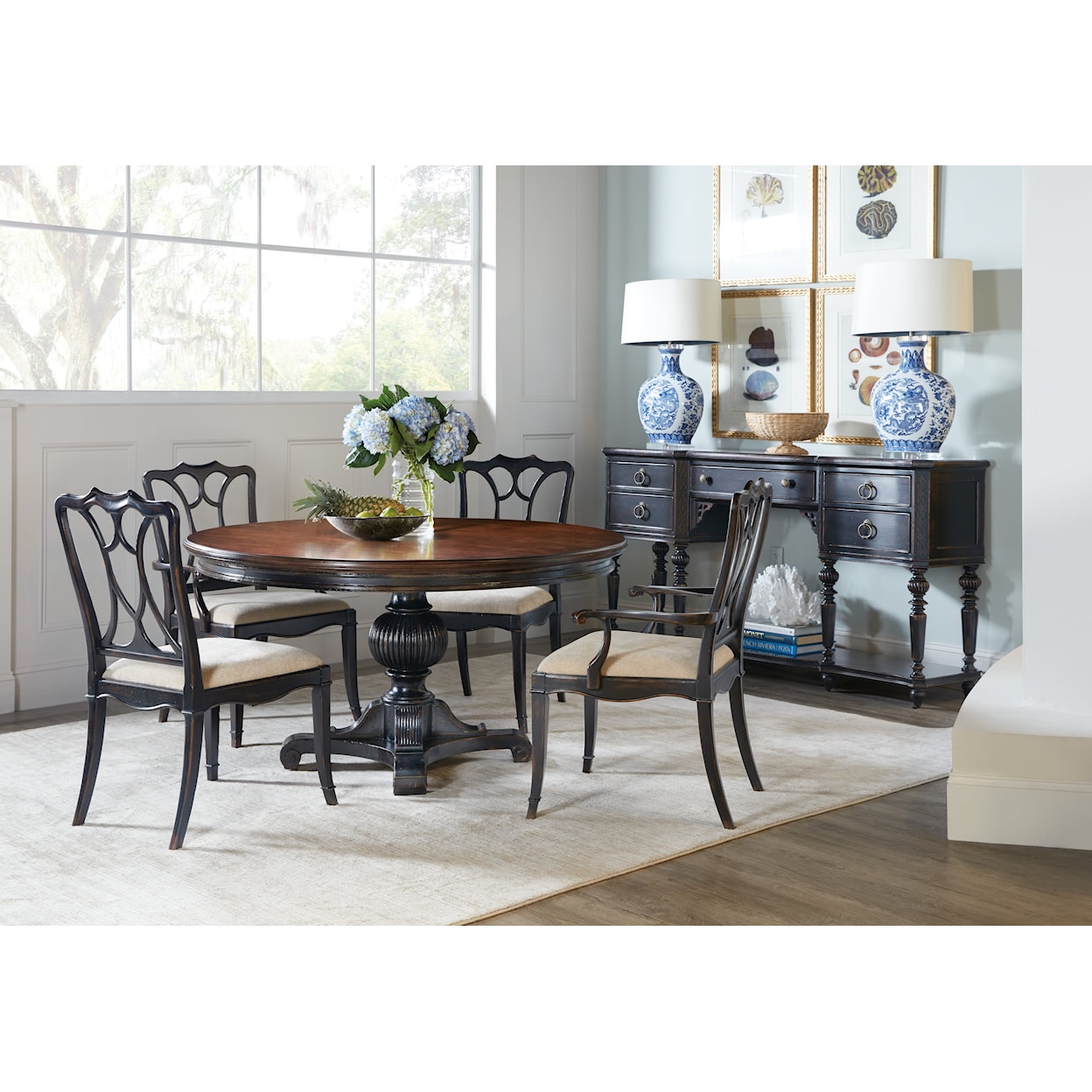 Hooker Furniture Charleston Round Dining Table