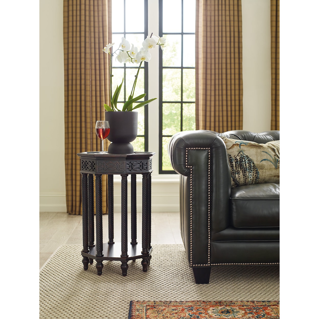 Hooker Furniture Charleston Side Table