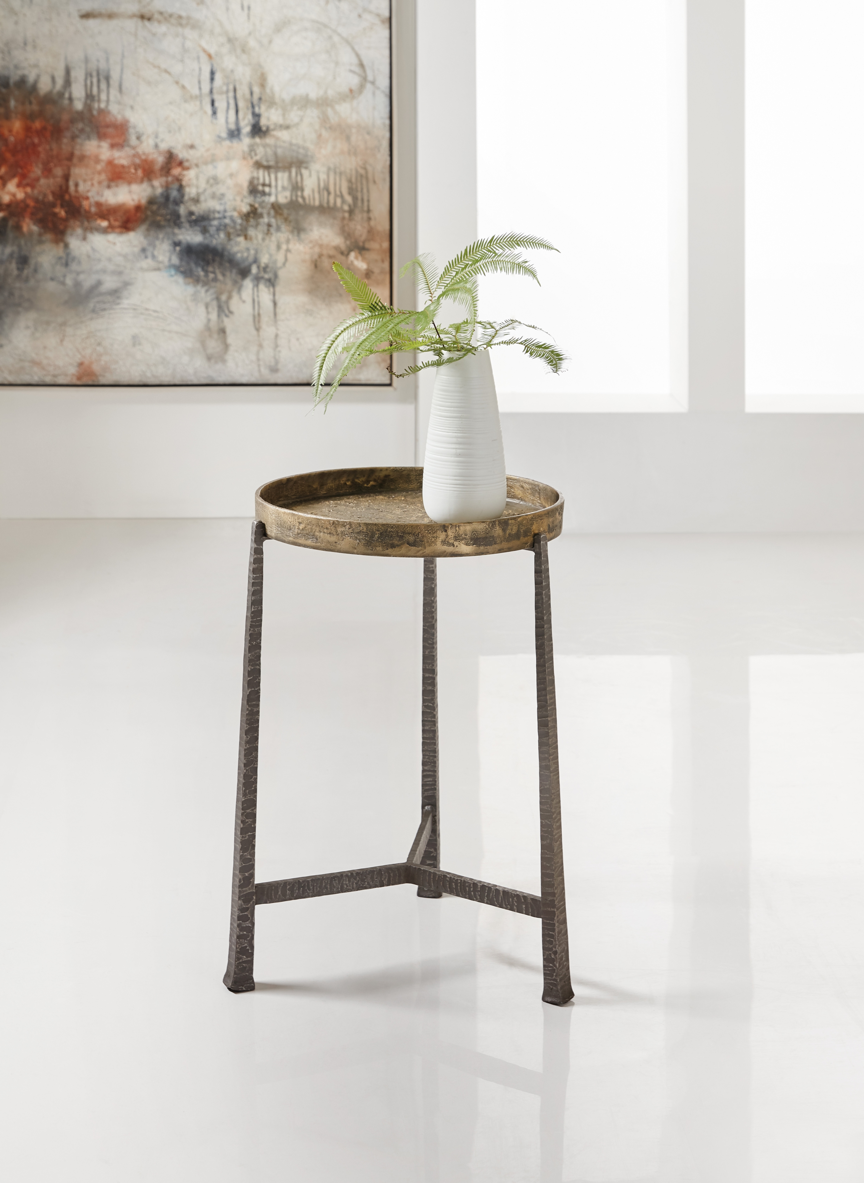 Funda Accent Table