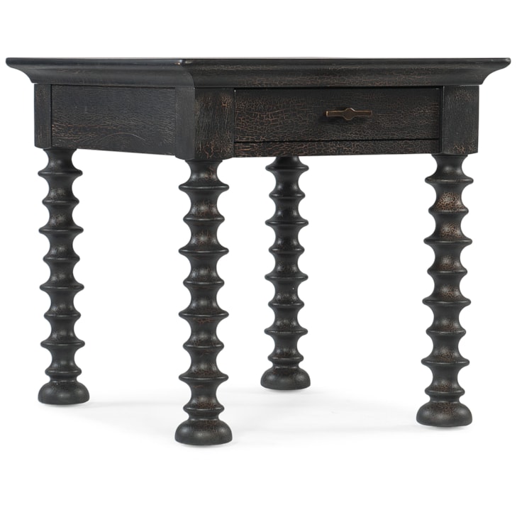 Hooker Furniture Big Sky Turned Leg End Table