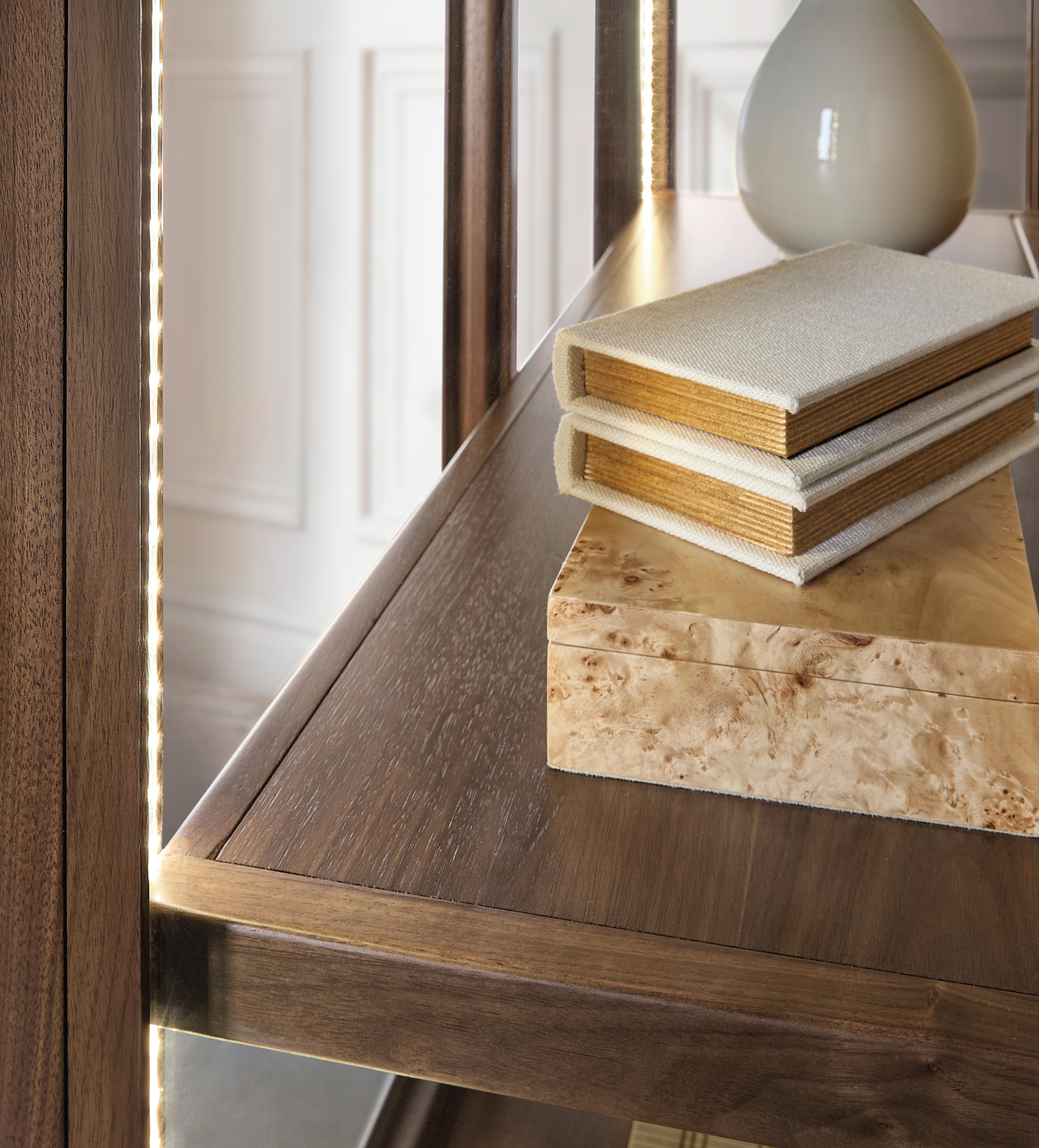 Hooker Furniture Eleana Display Cabinet