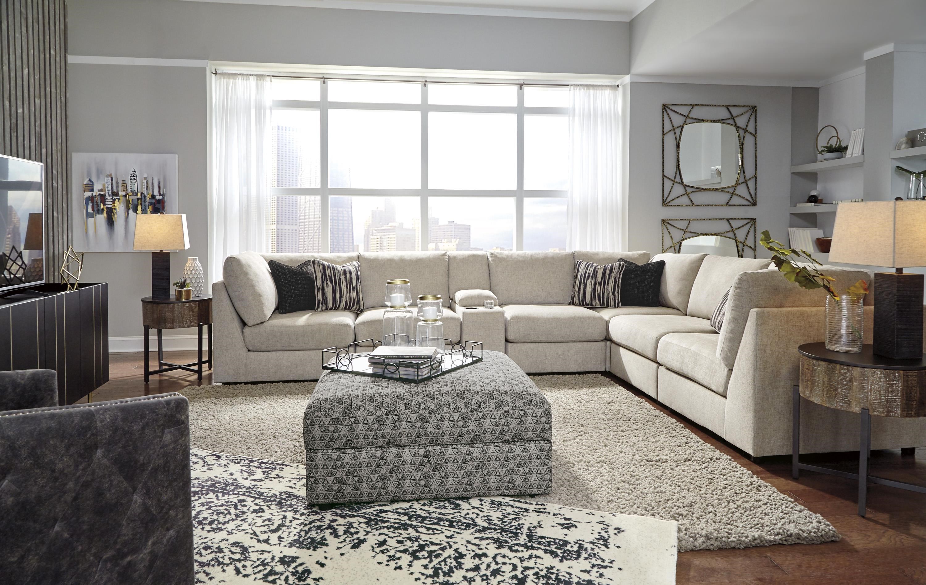 Benchcraft 45003 Sectional