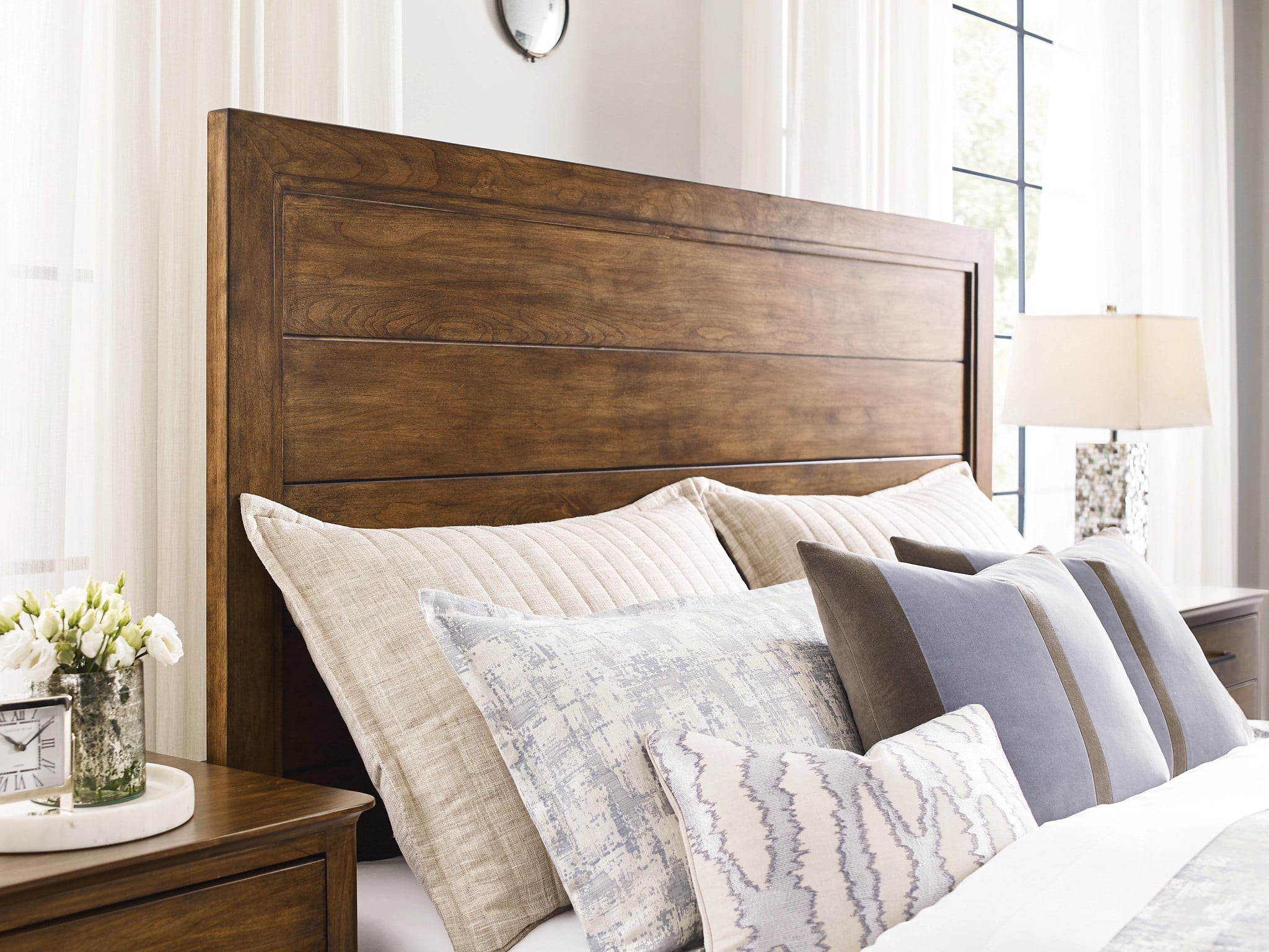 Schafer Queen Panel Bed Complete