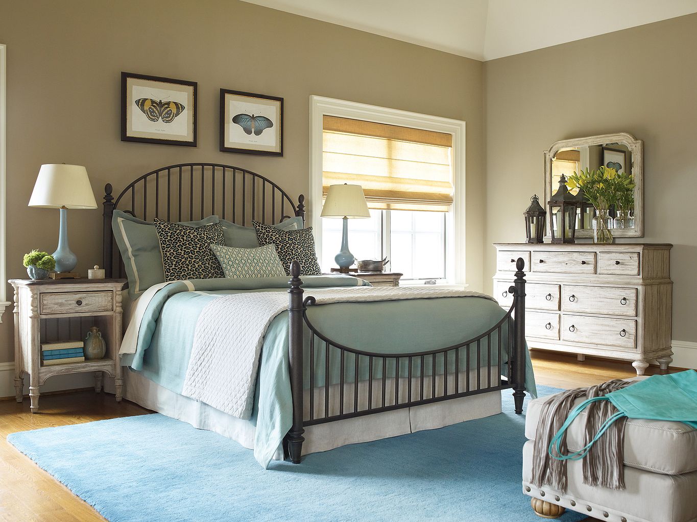 Catlins Metal Queen Bed Package