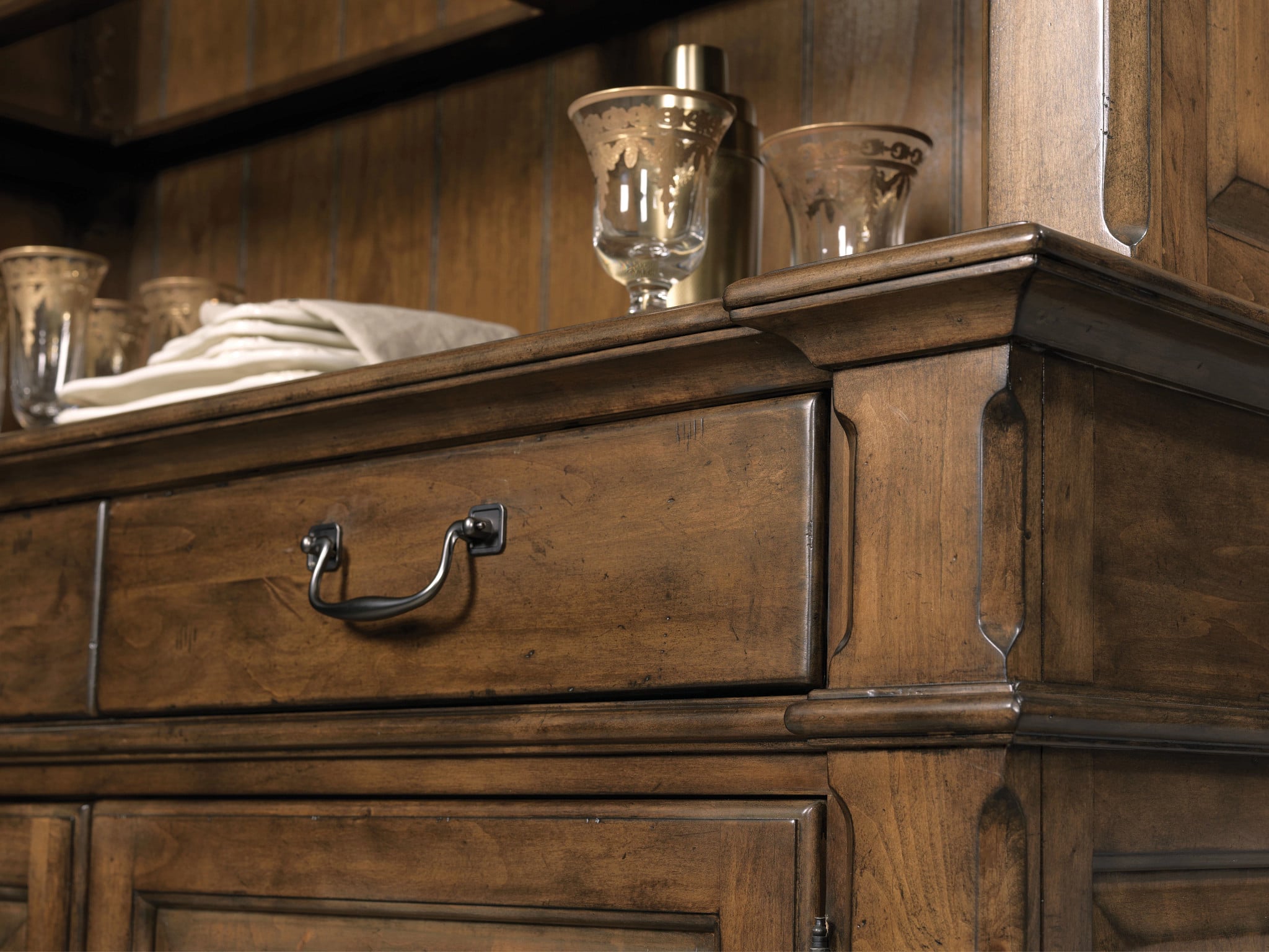 Kincaid Furniture Commonwealth Monte Buffet - Complete