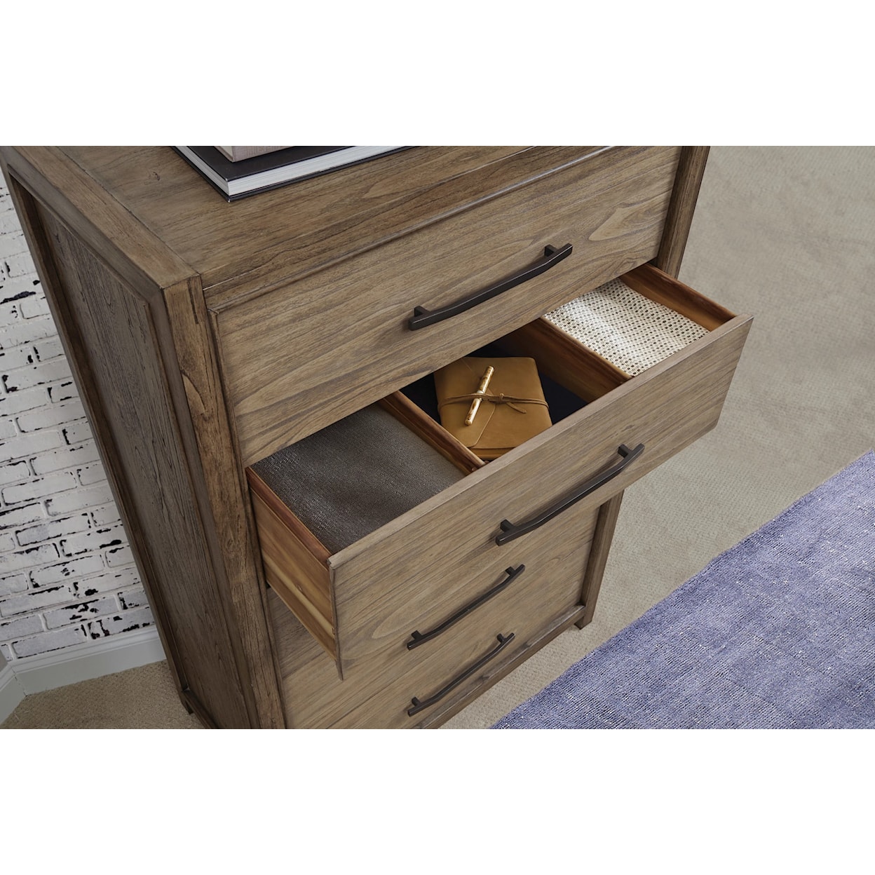 Kincaid Furniture Debut Calle Drawer Chest